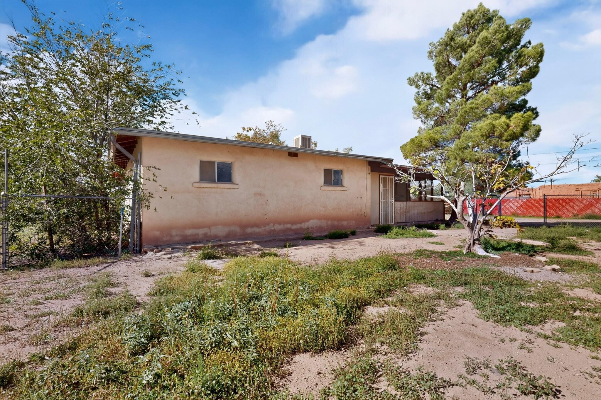 35 Llanito Road