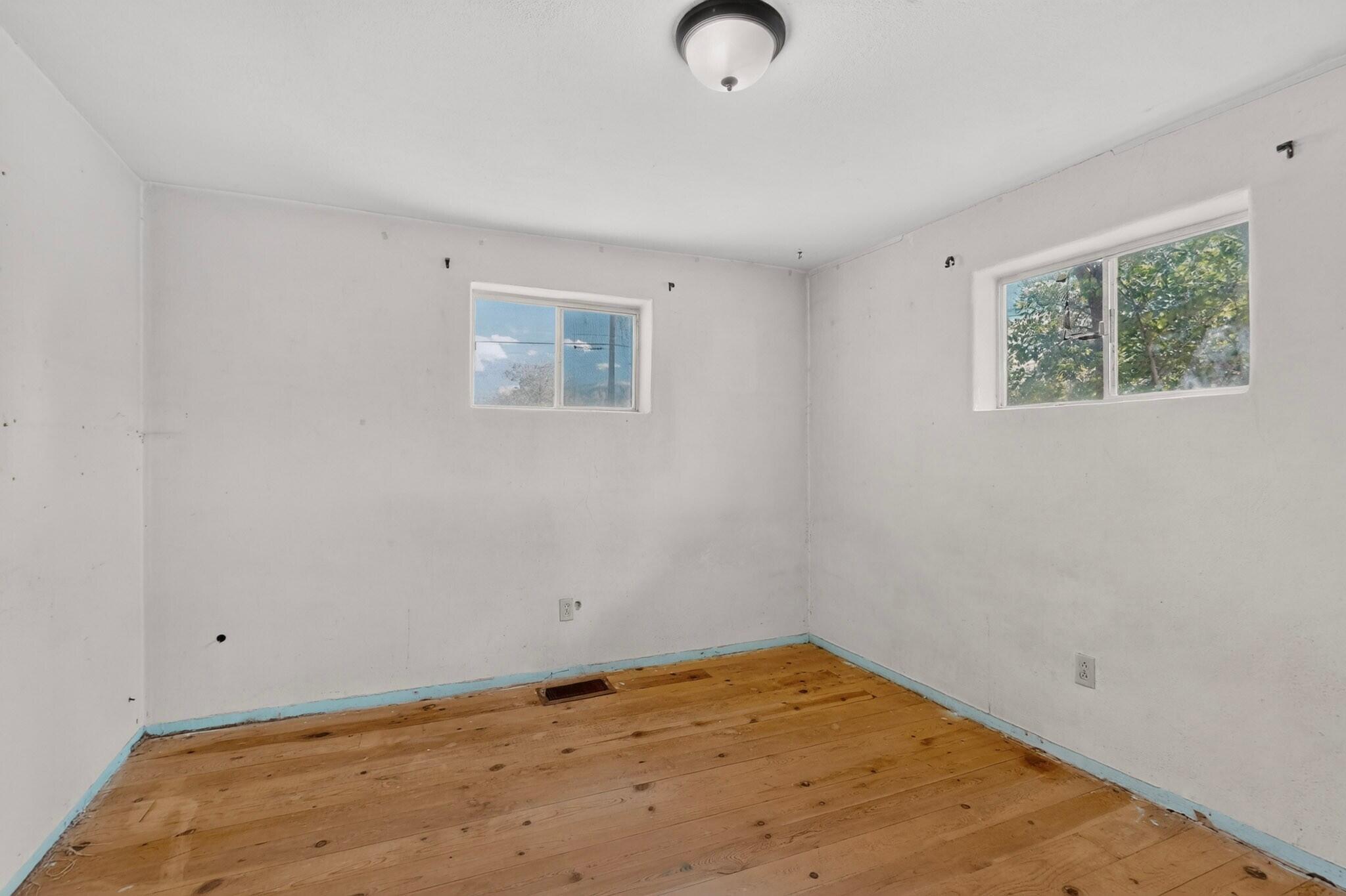 35 Llanito Road