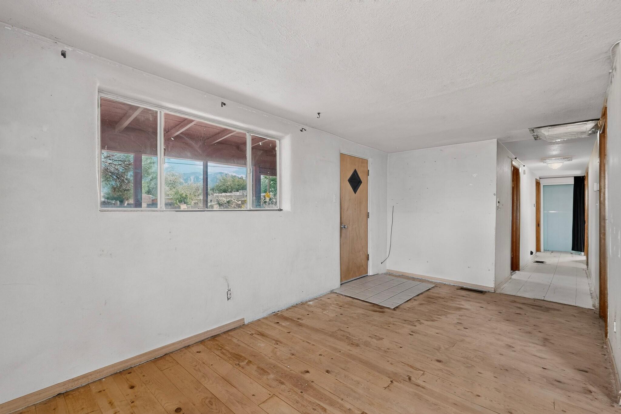 35 Llanito Road