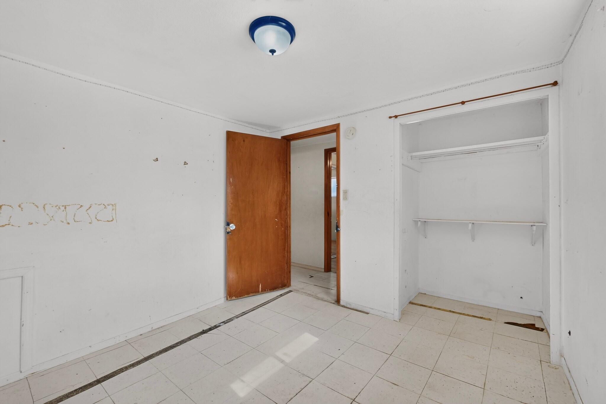 35 Llanito Road