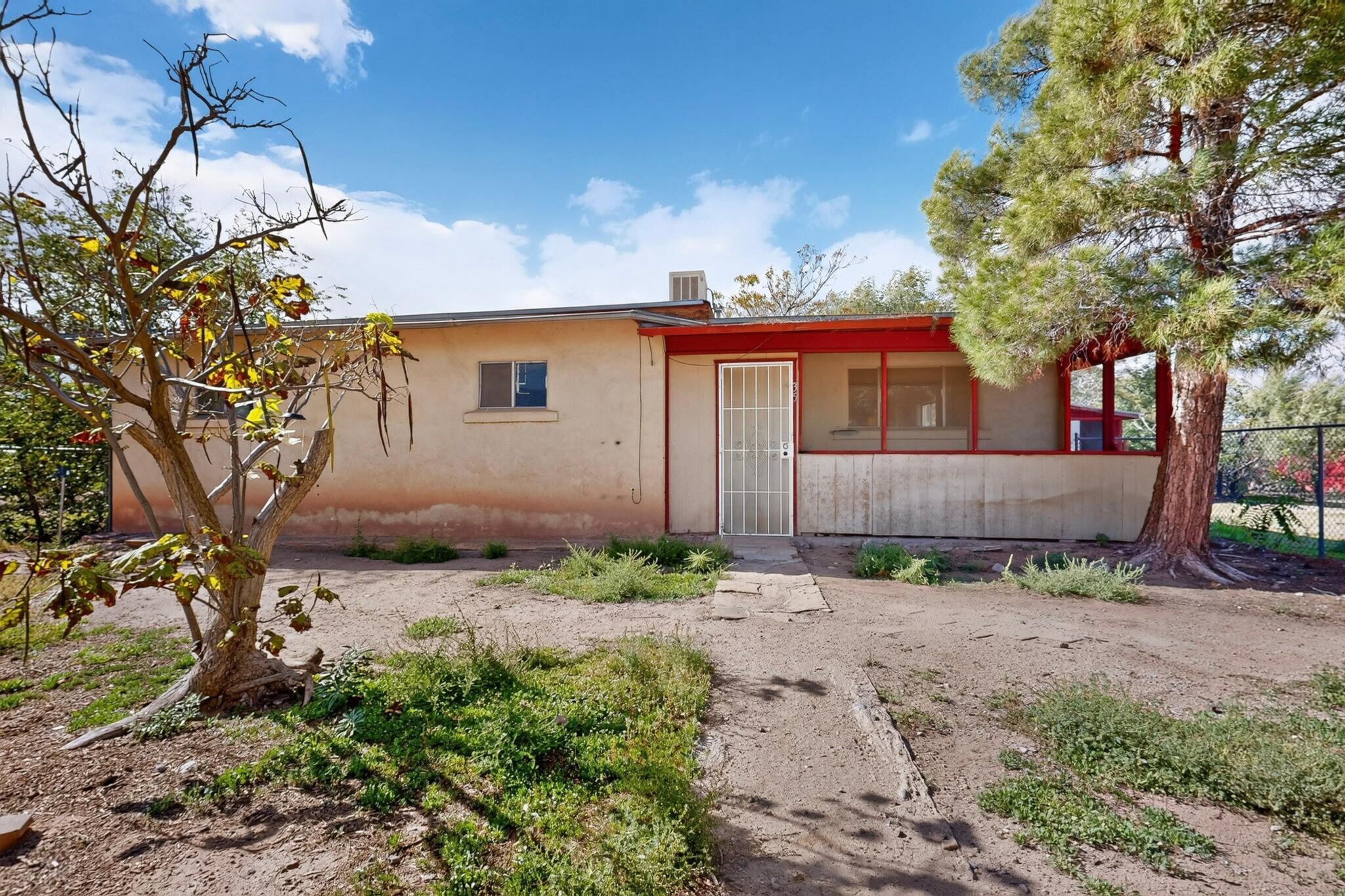 35 Llanito Road