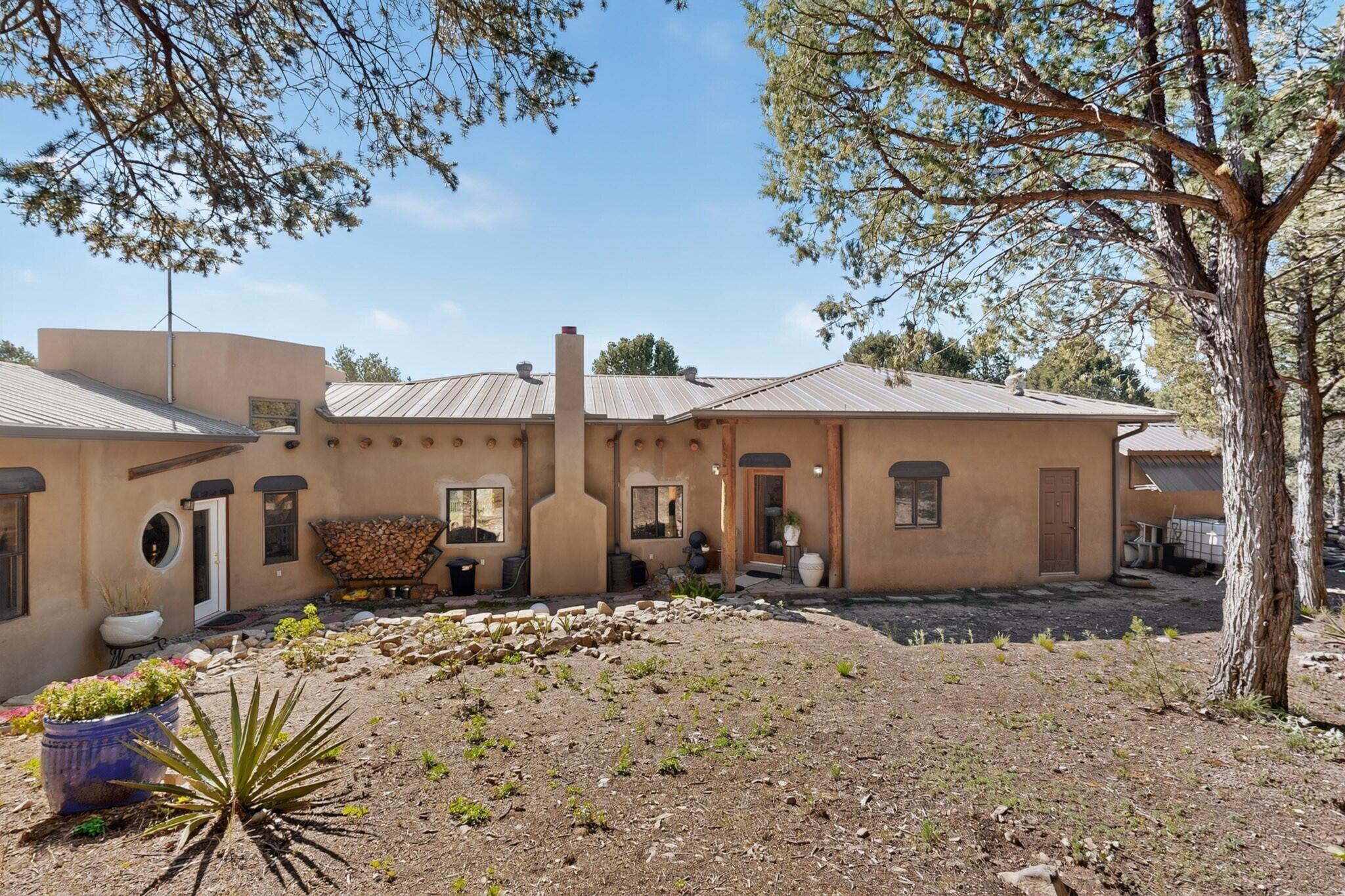 55 Upper Juan Tomas Road