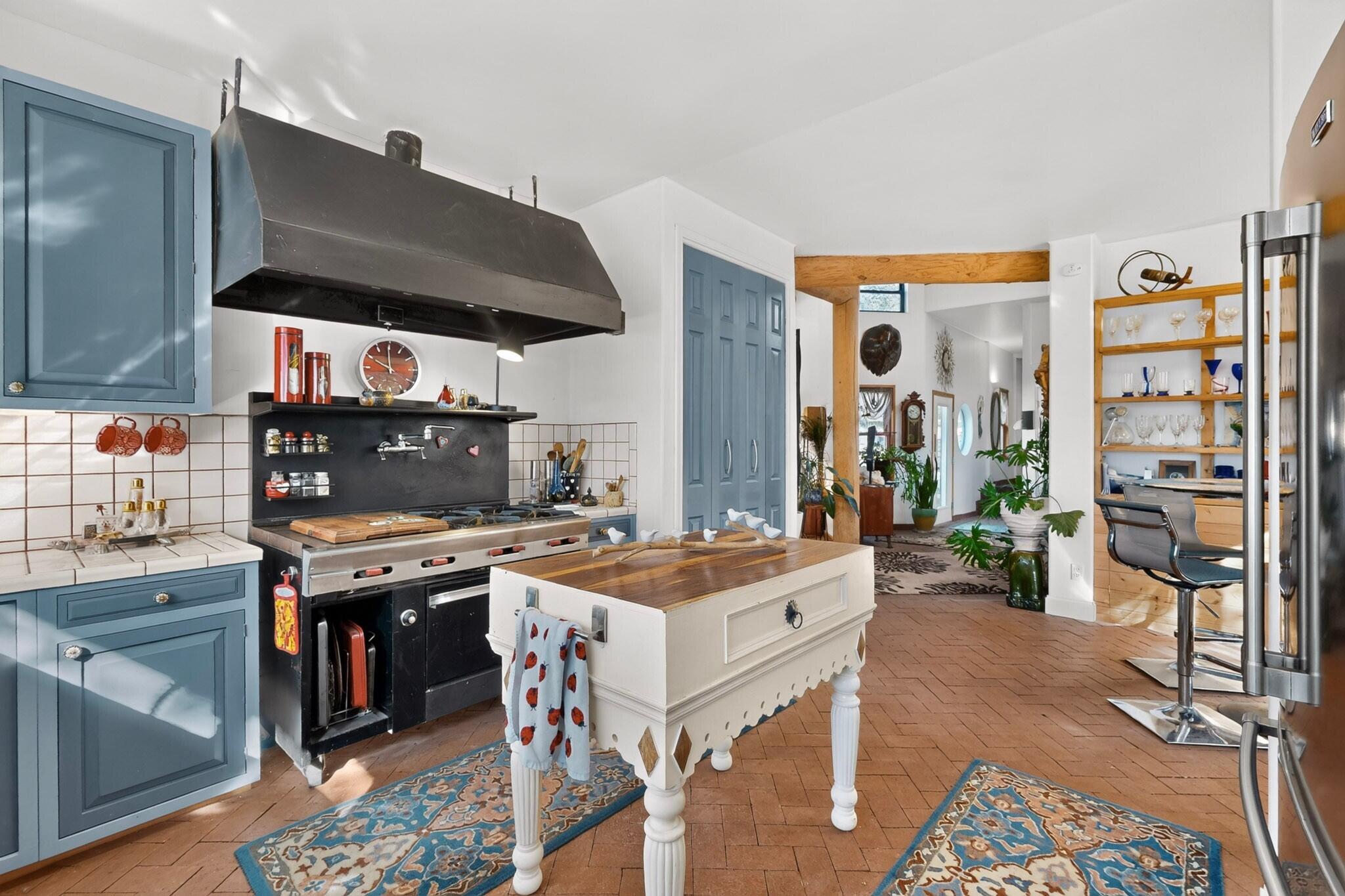 55 Upper Juan Tomas Road