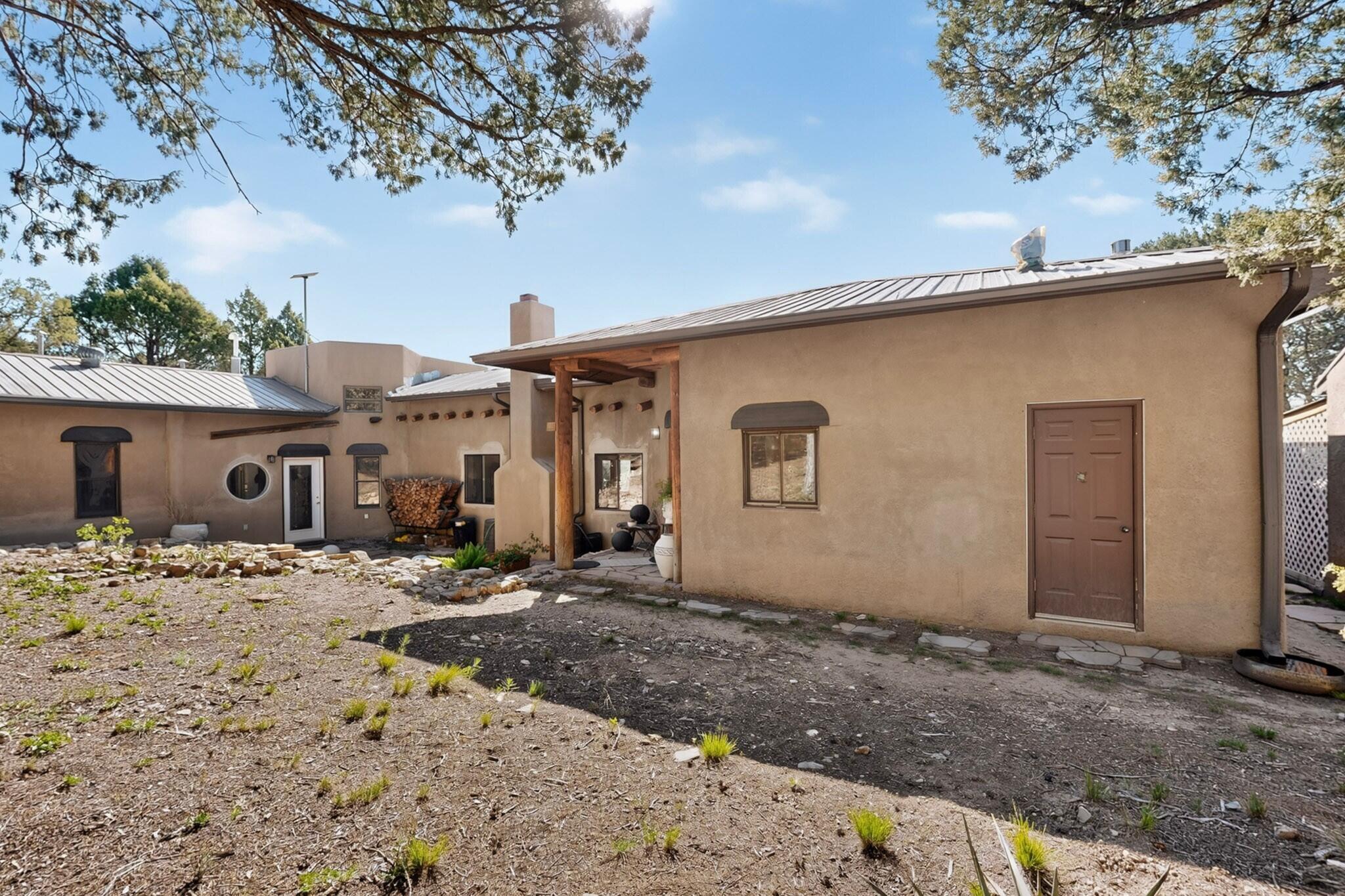 55 Upper Juan Tomas Road