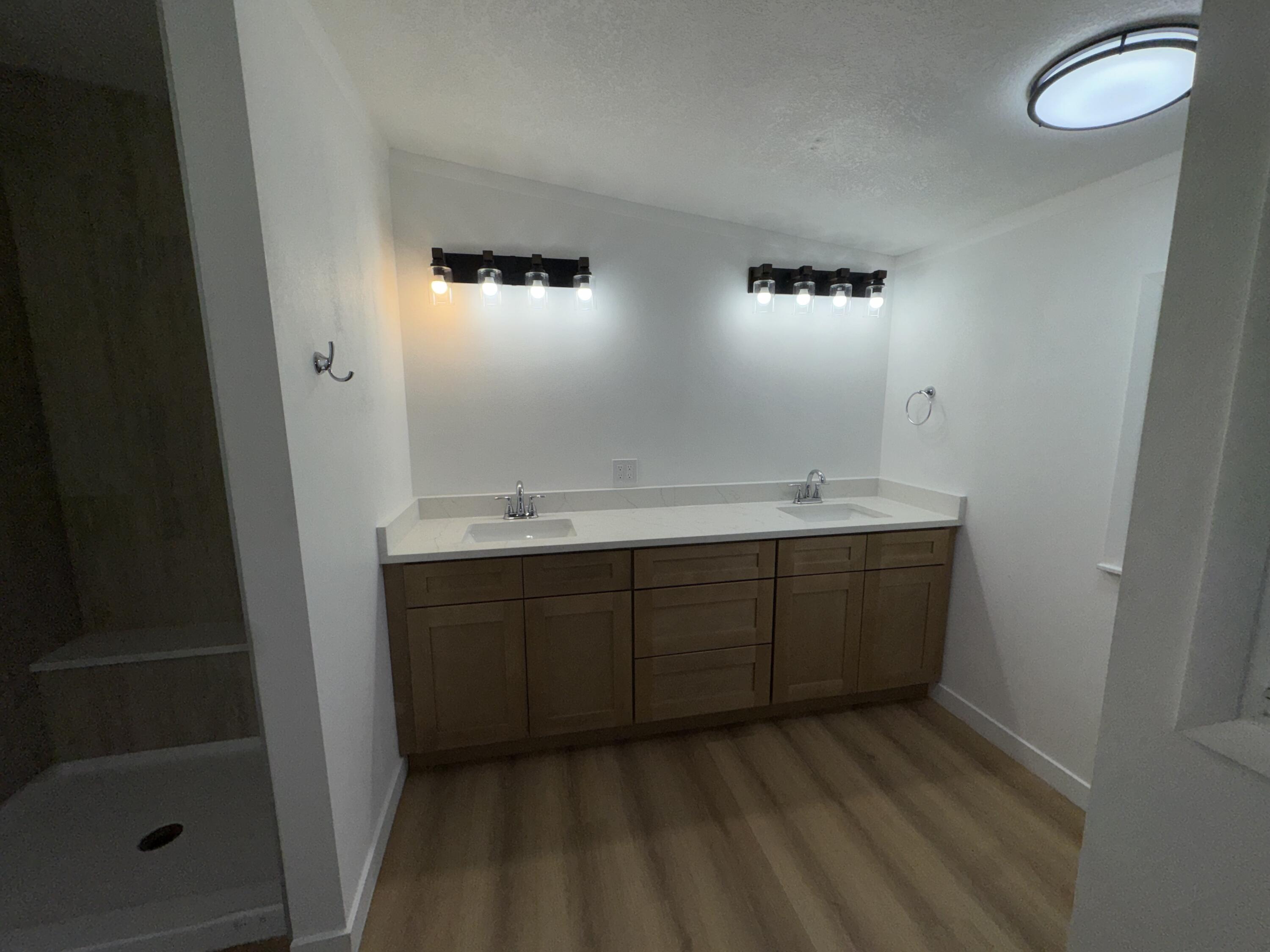 4 Venado Court