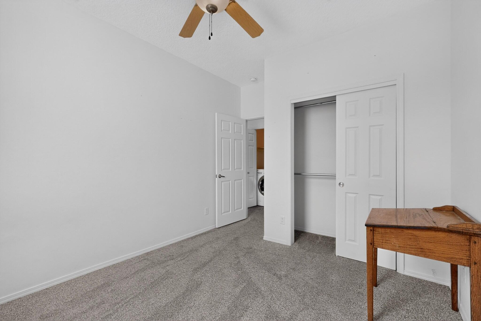 504 Brianna Loop NE