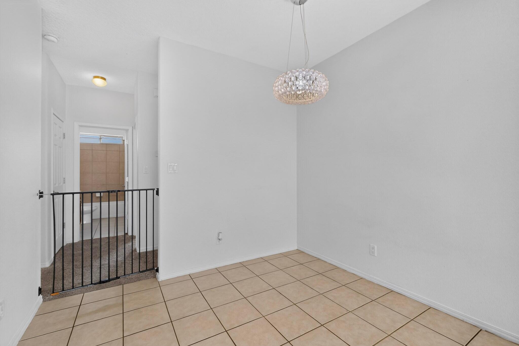 504 Brianna Loop NE