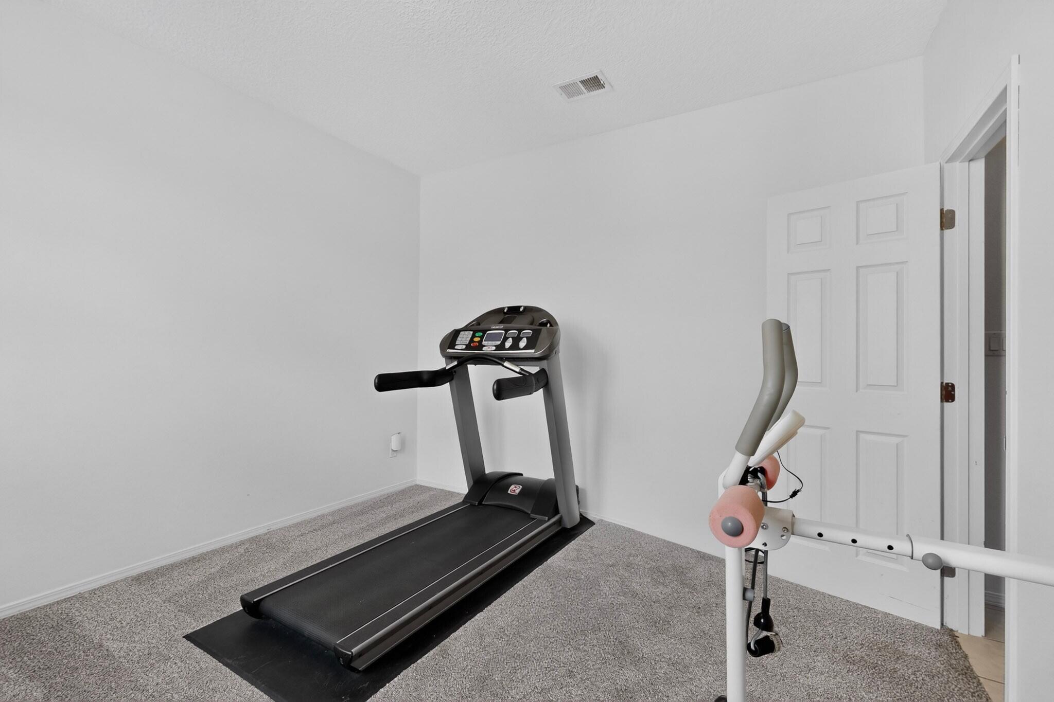 504 Brianna Loop NE