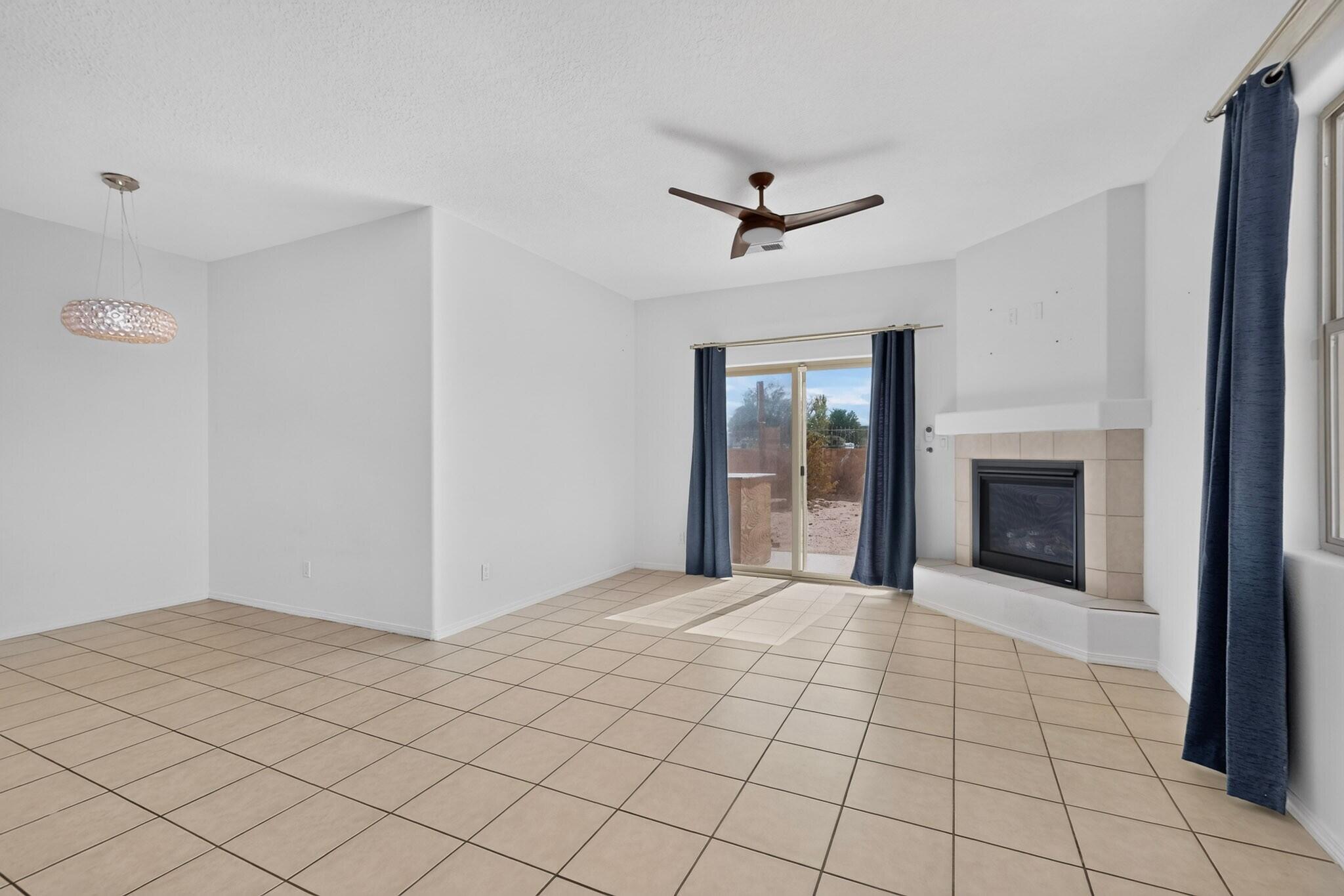 504 Brianna Loop NE