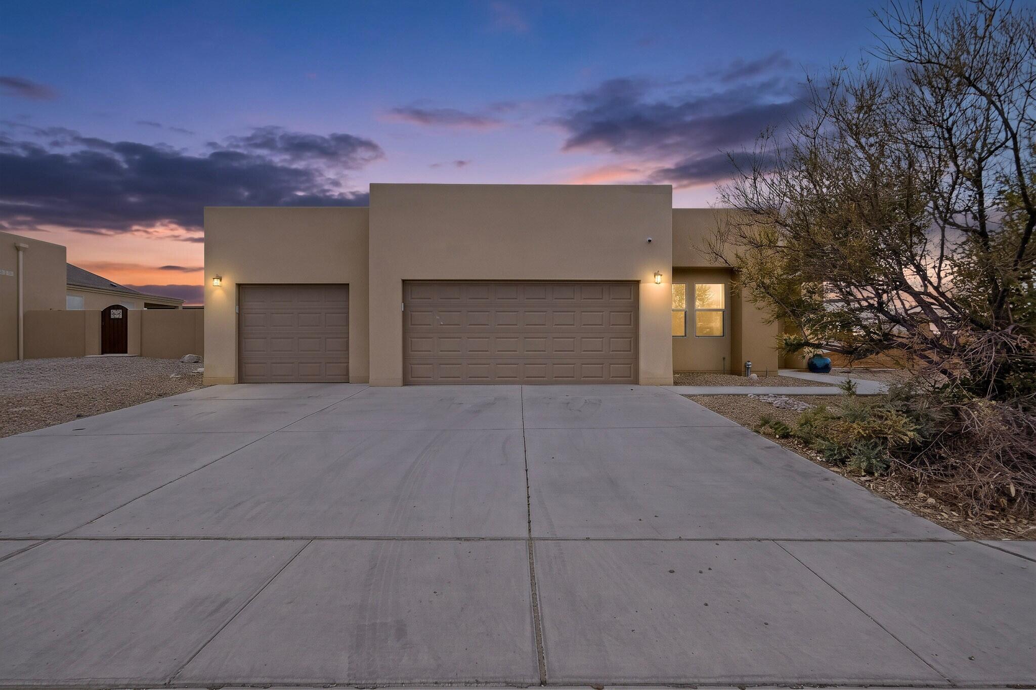 504 Brianna Loop NE