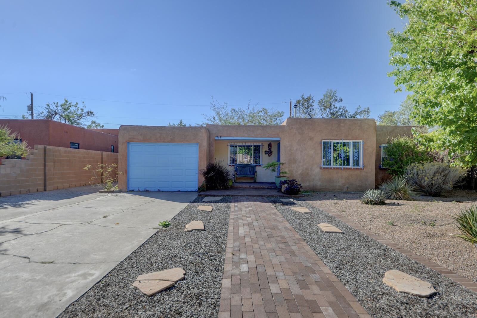 3024 N Frontier Avenue NE