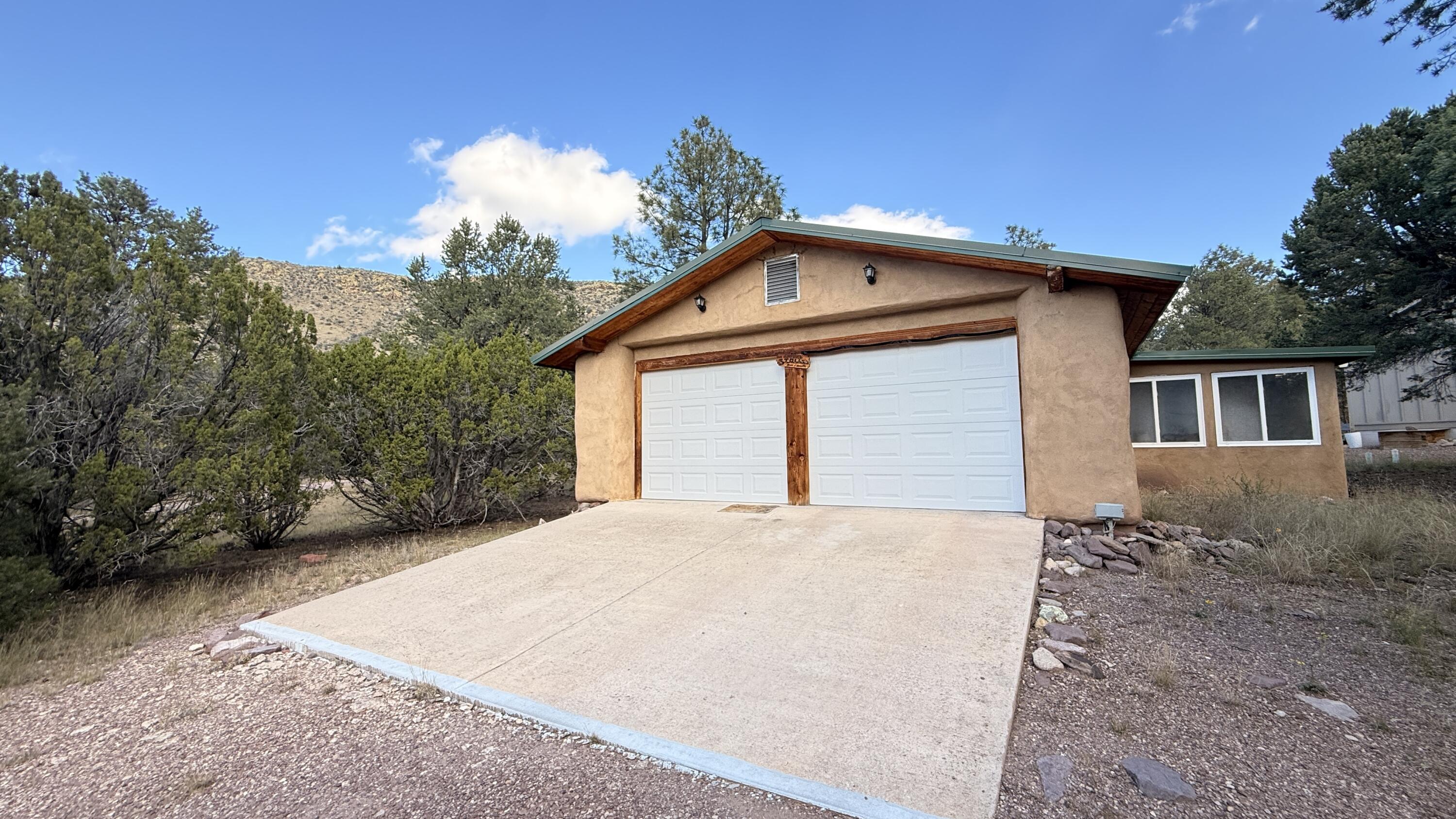 16 Canyon Oaks Pass