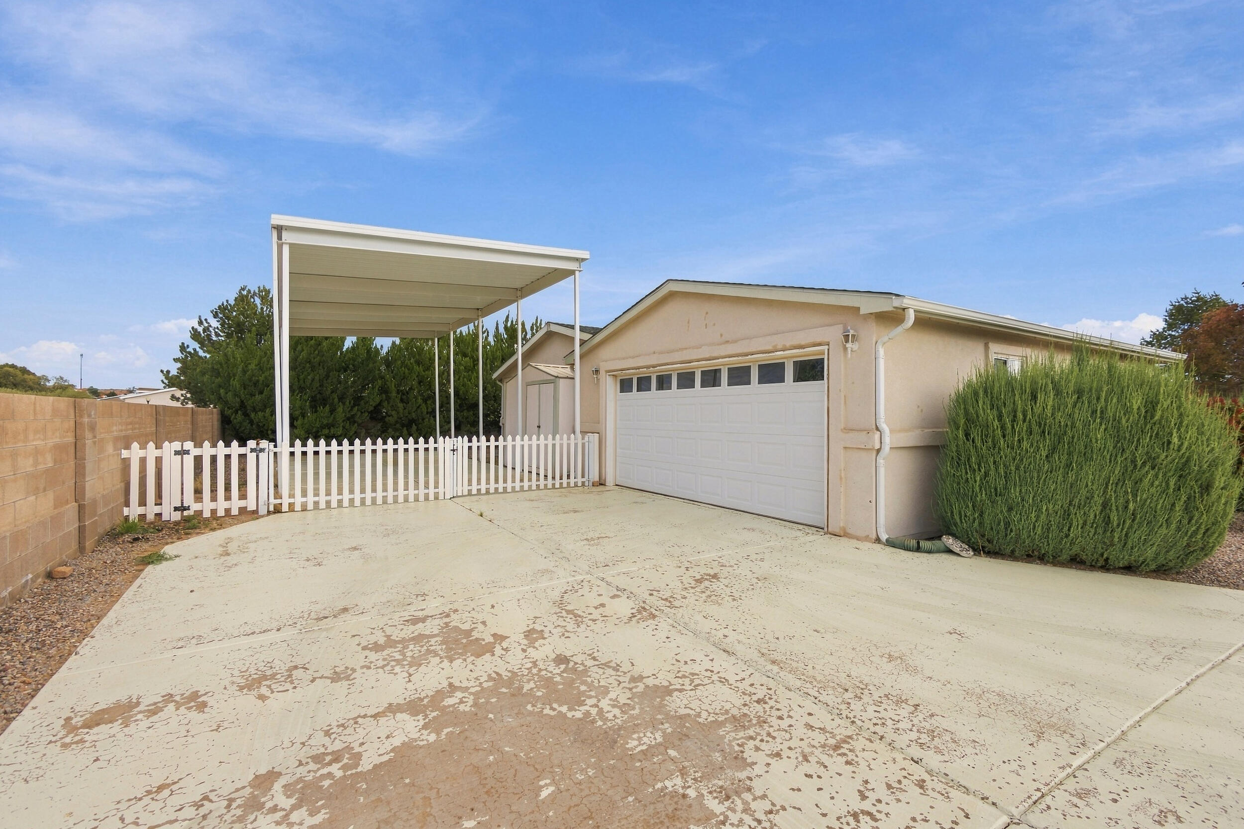 336 Sunrise Bluffs Drive