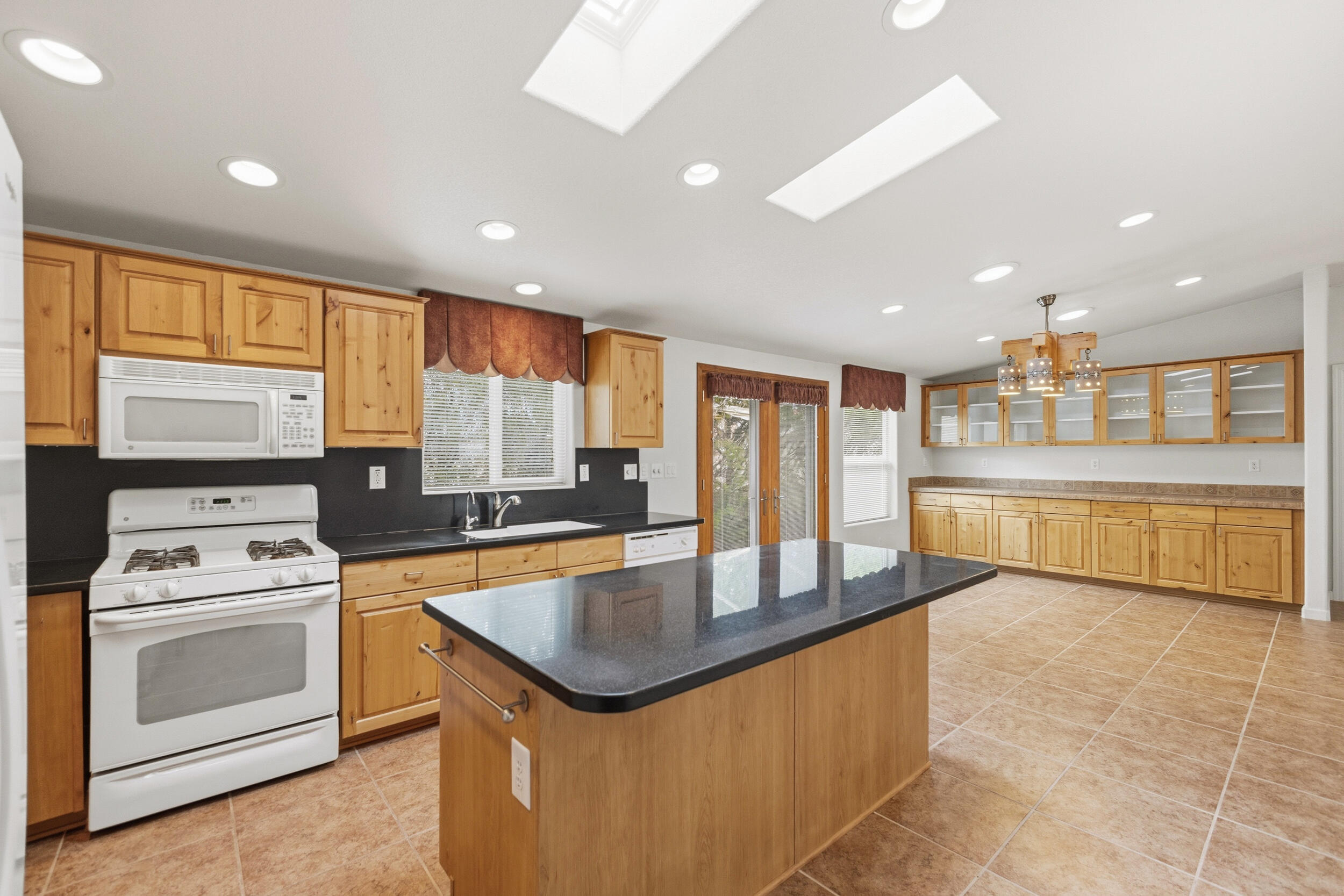 336 Sunrise Bluffs Drive