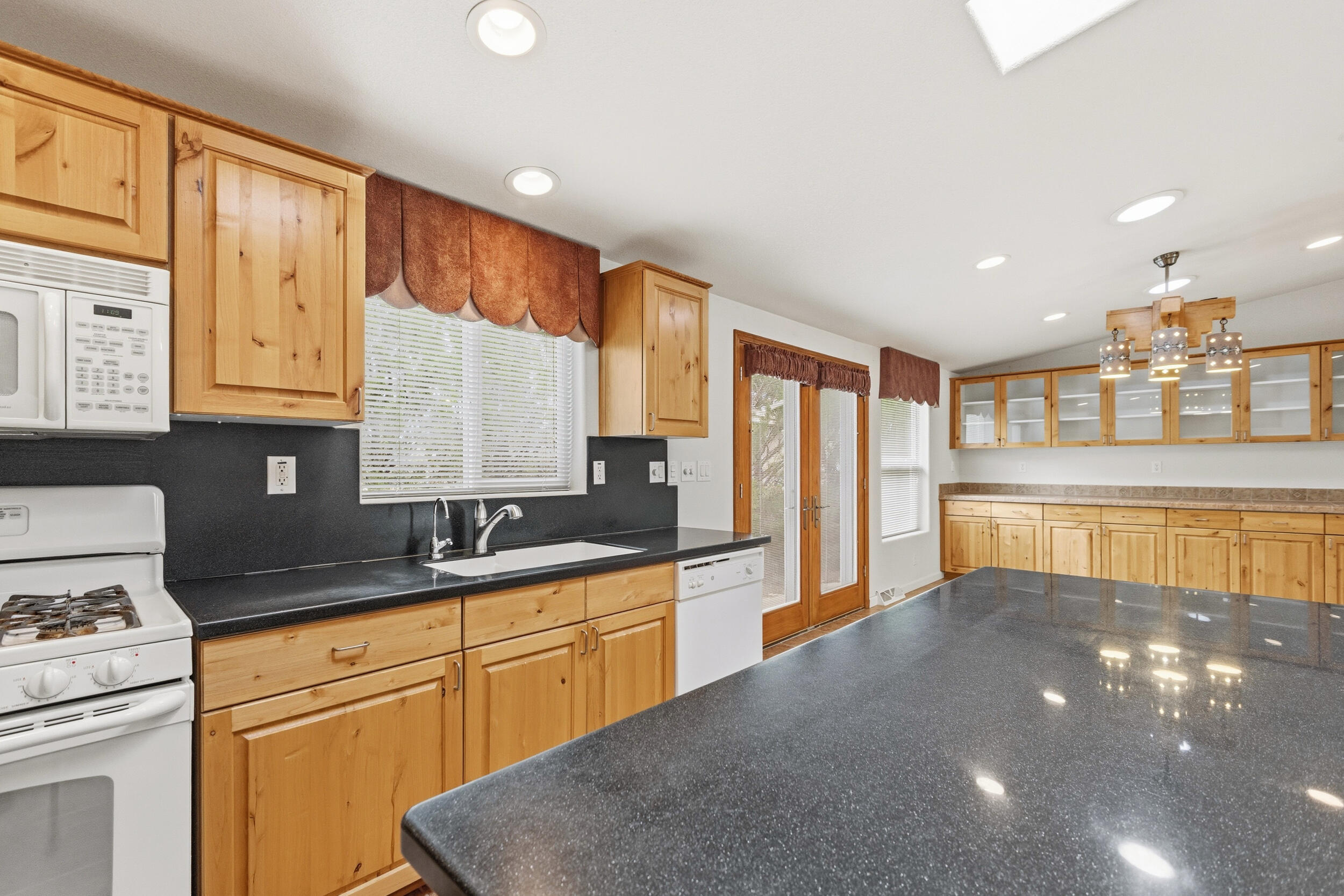 336 Sunrise Bluffs Drive
