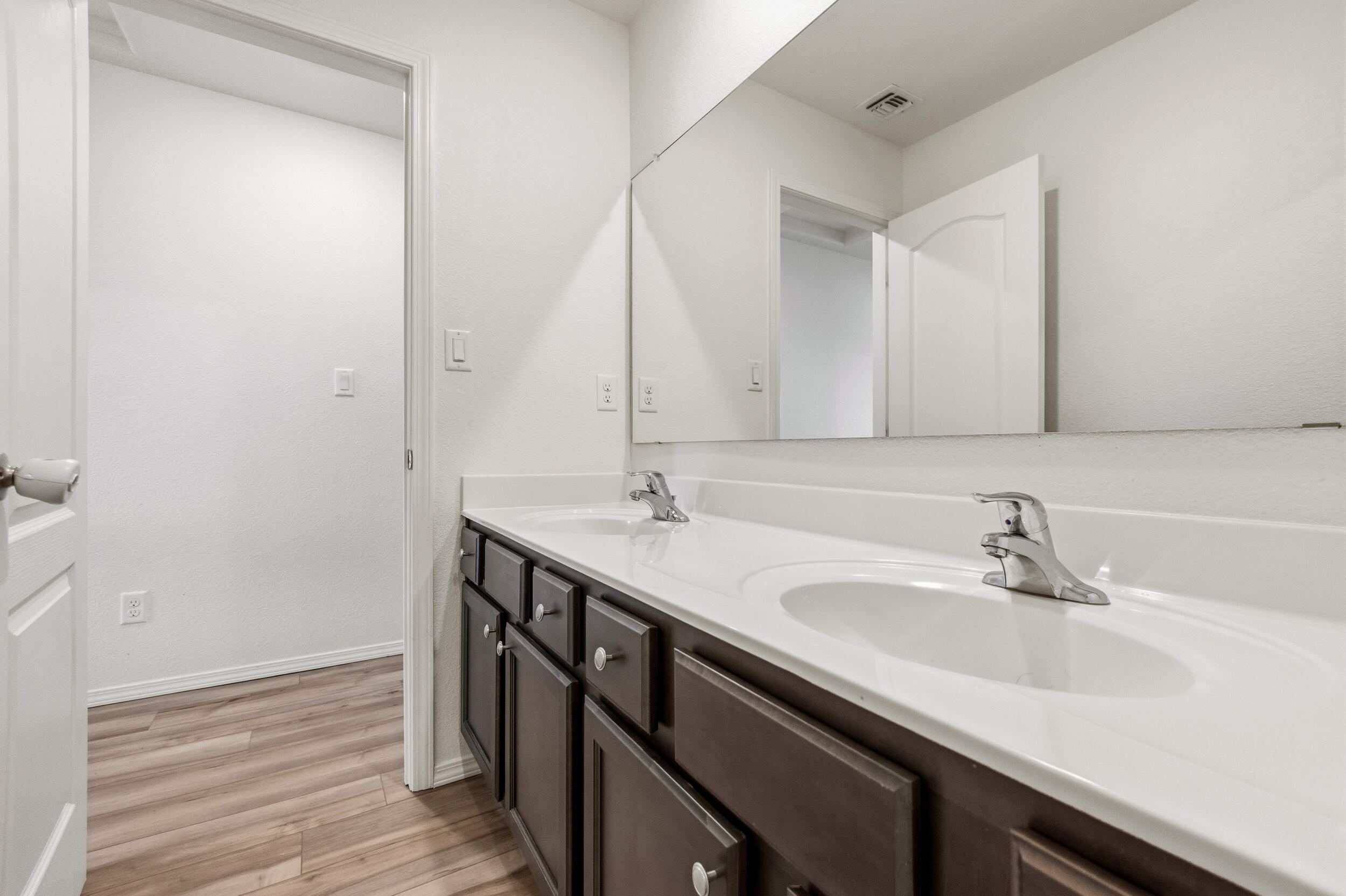 2520 Desi Loop