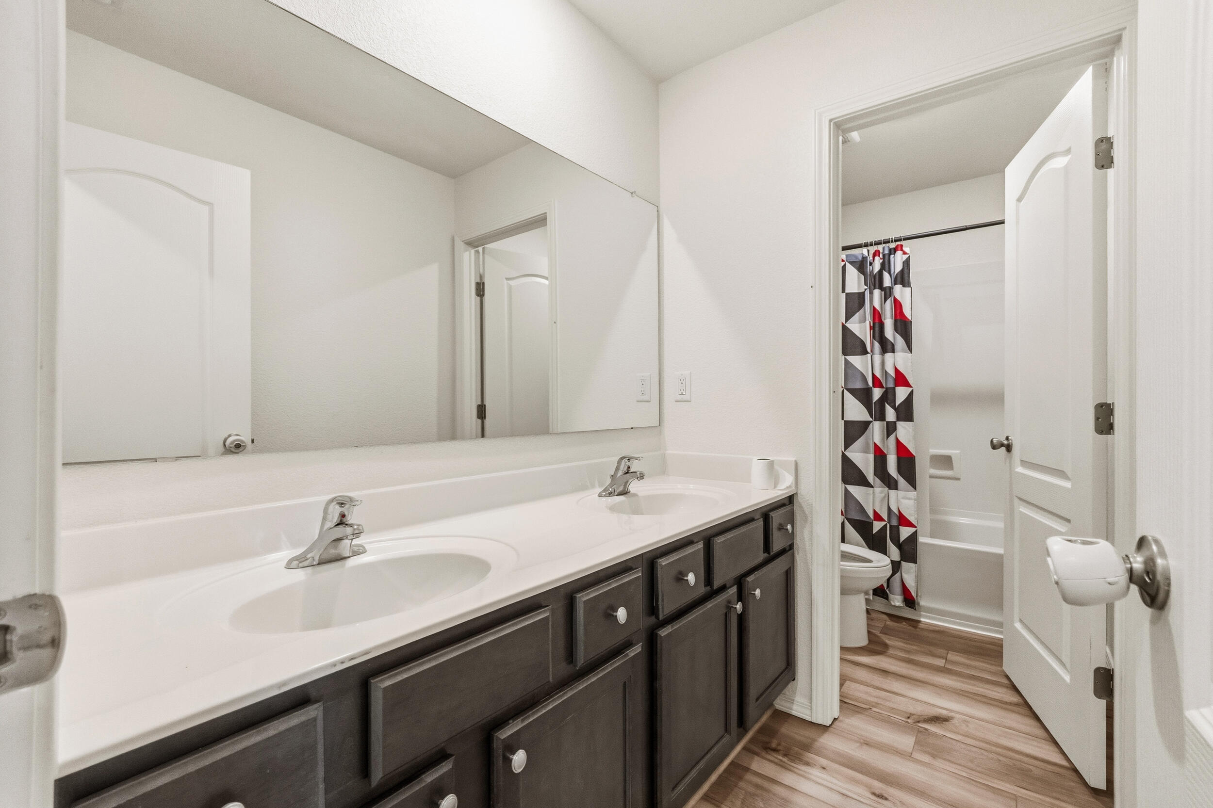 2520 Desi Loop