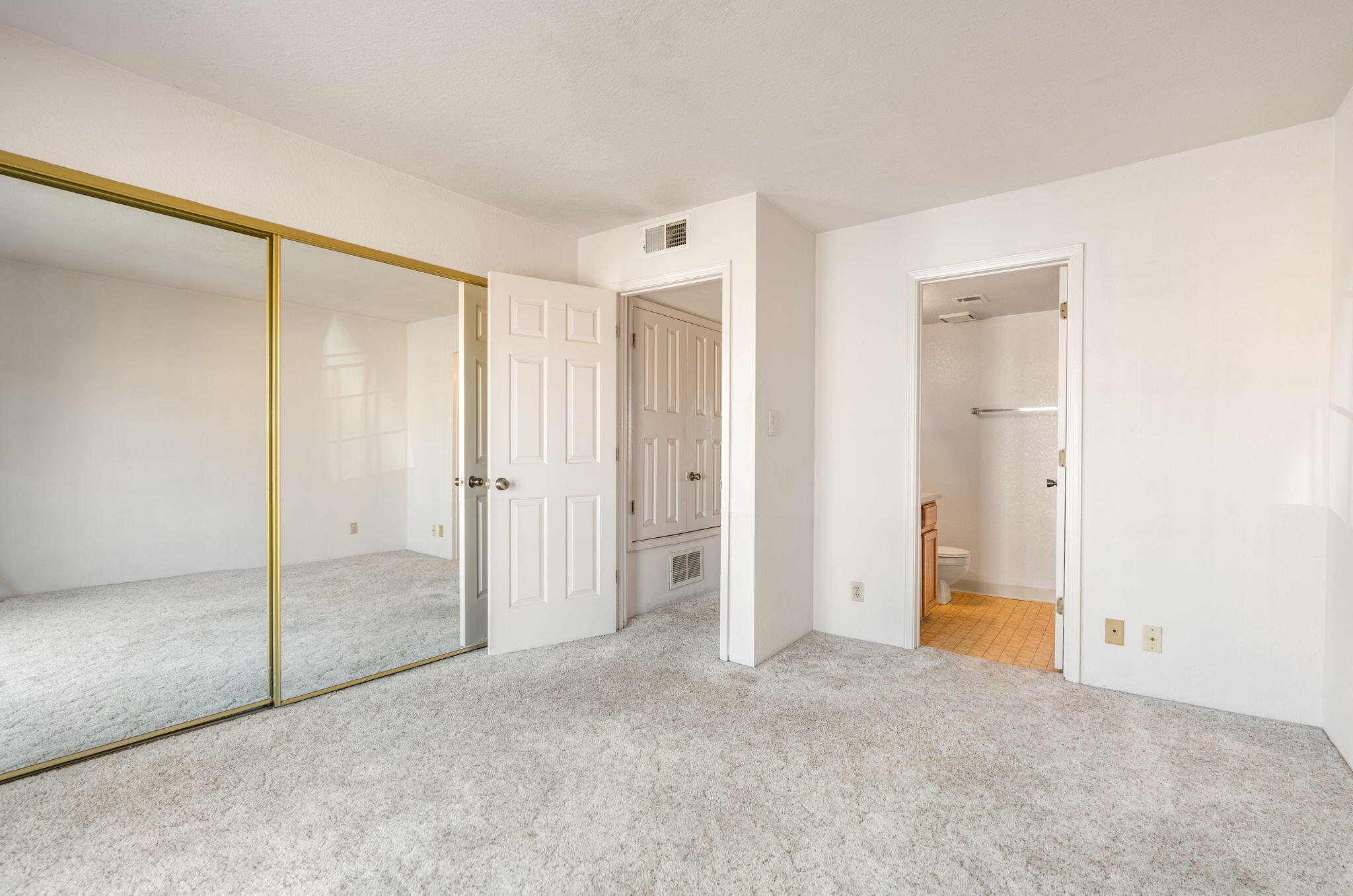 3301 Monroe Street NE UNIT L125