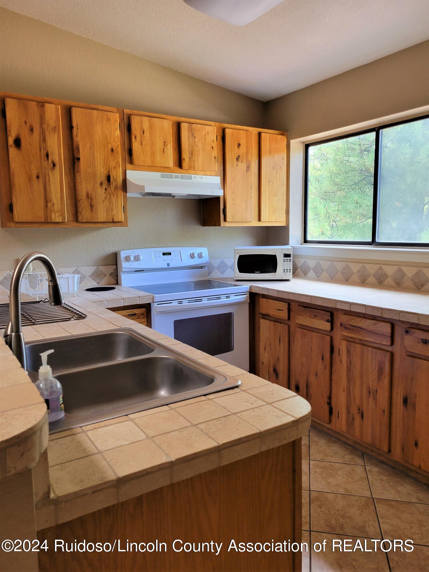 175 Ski Run Road, 306