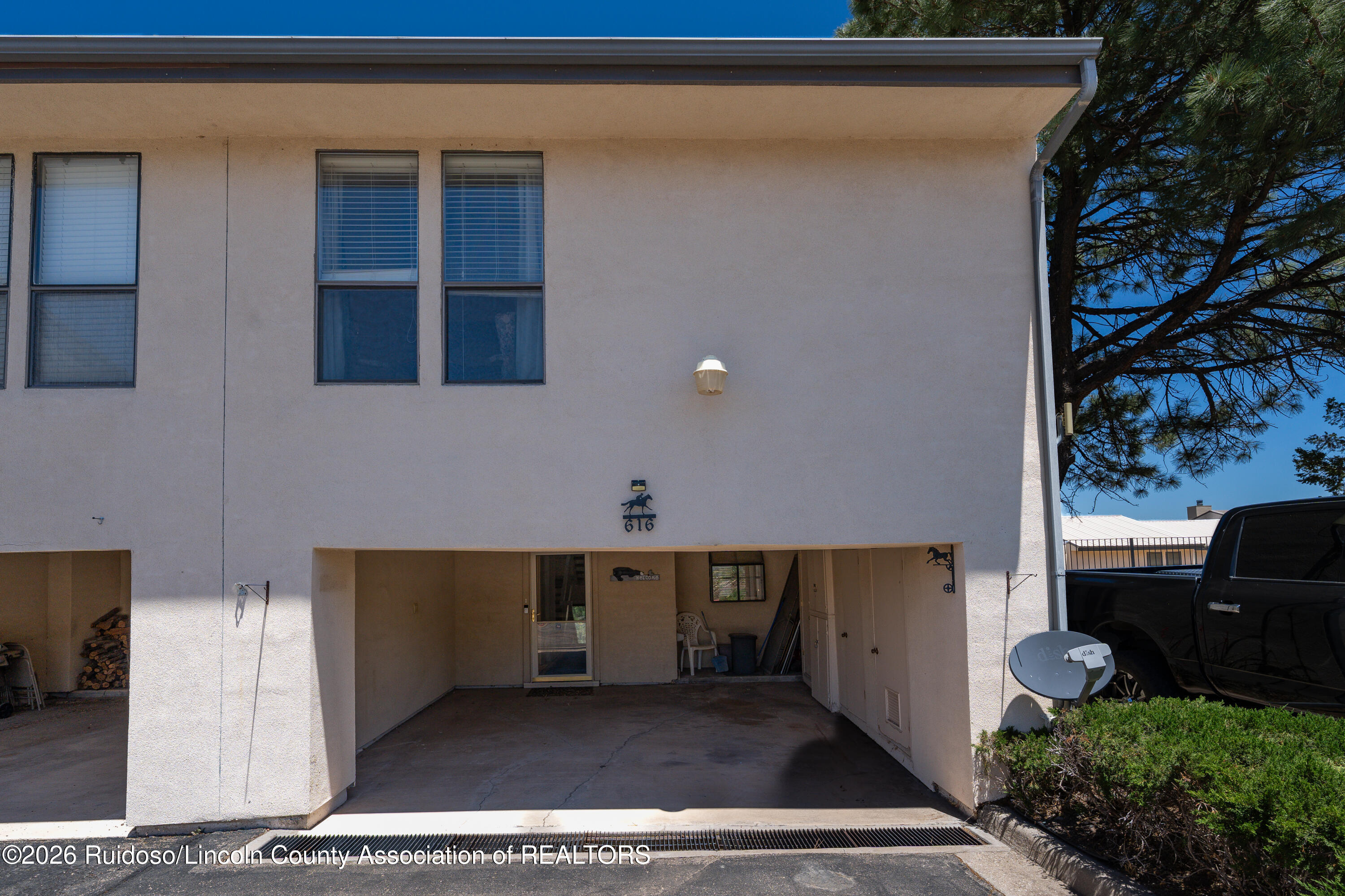 26303 U.S. 70 616