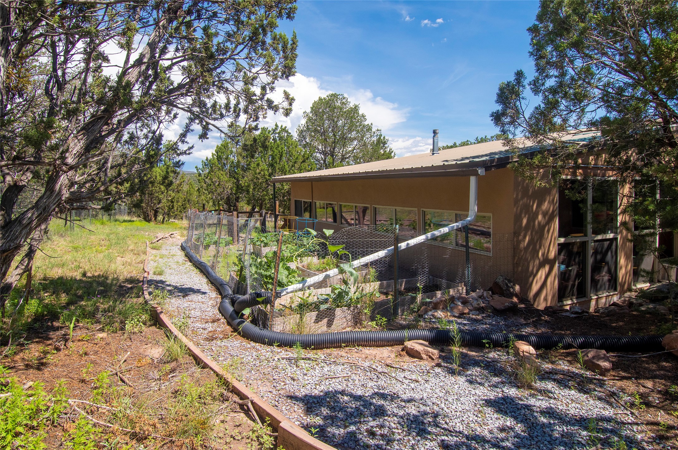 23 Anchor Dr
