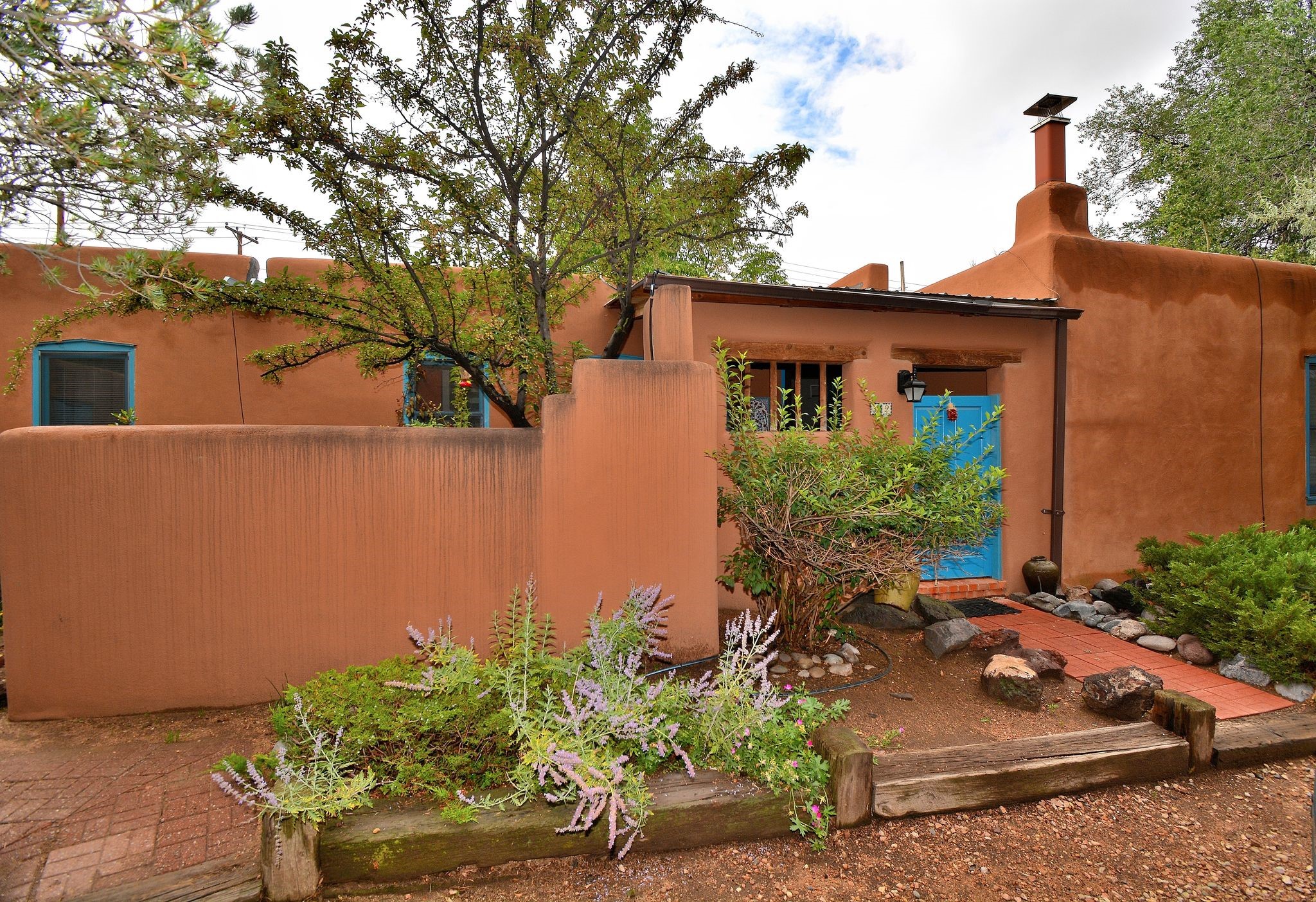 655 Galisteo Street Unit: 12