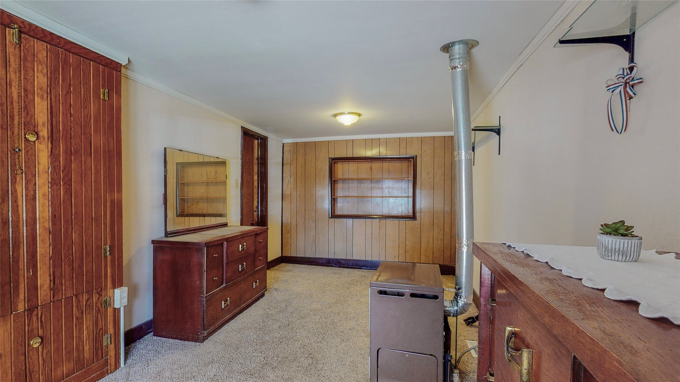 1022 Tilden