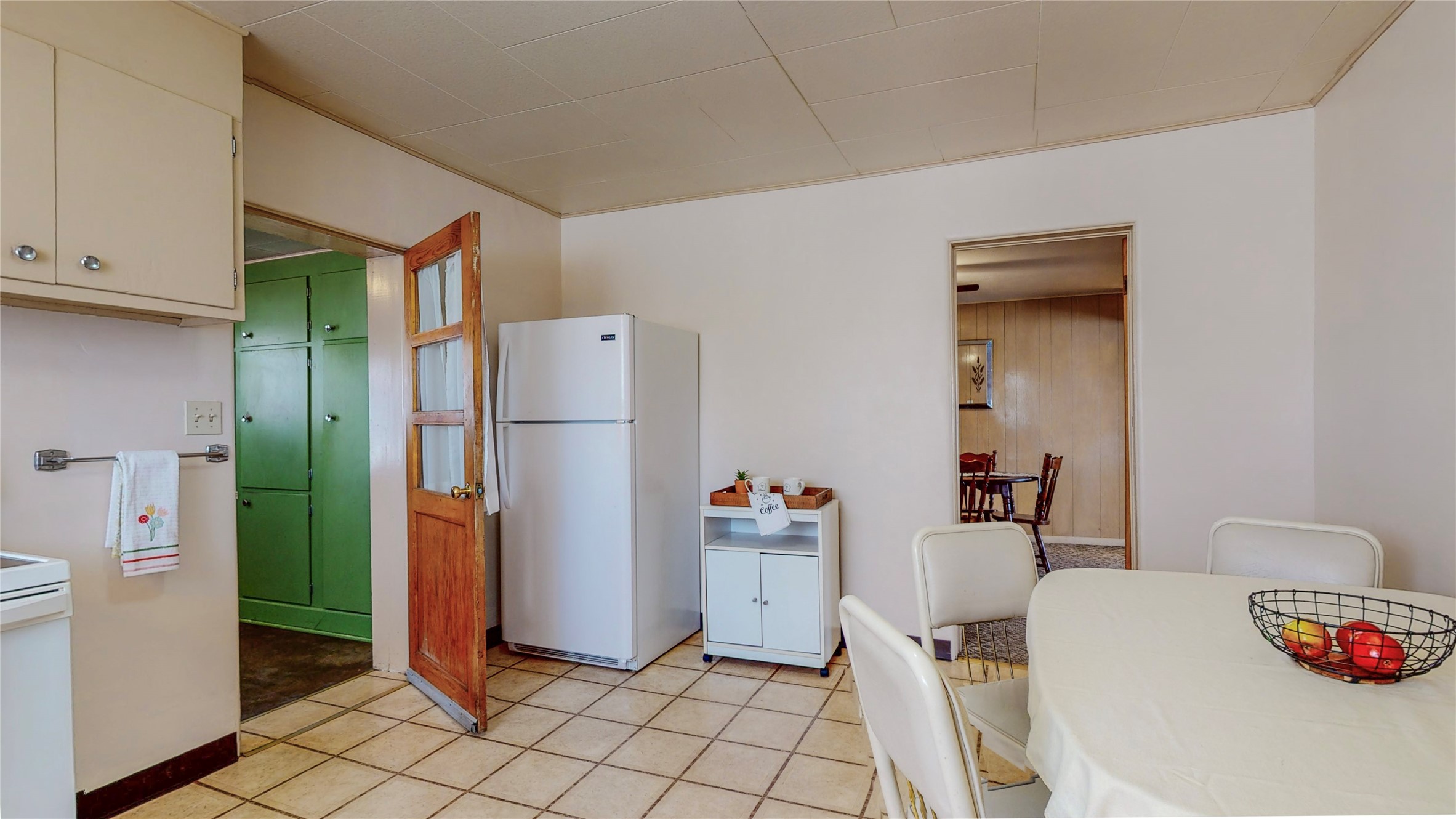1022 Tilden