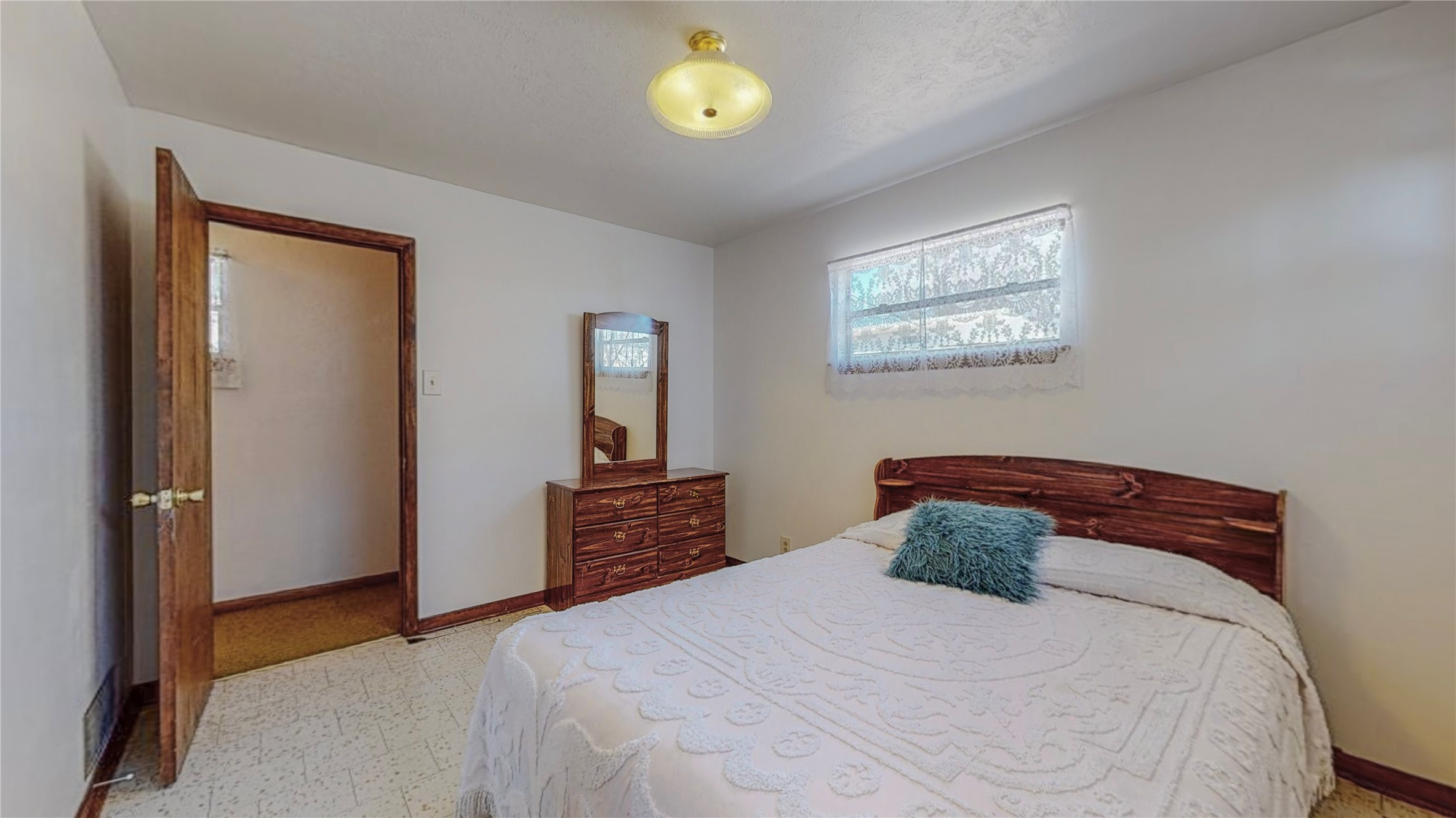 1022 Tilden