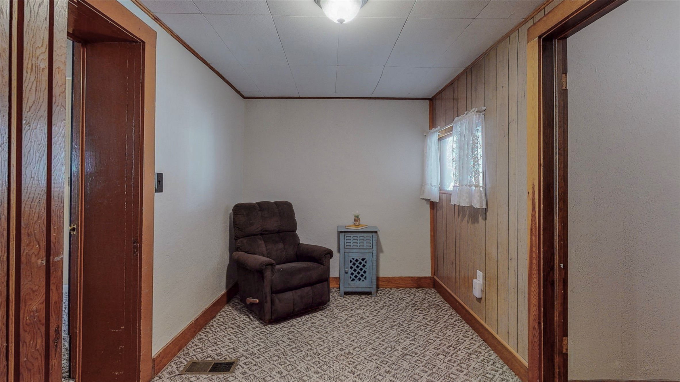 1022 Tilden