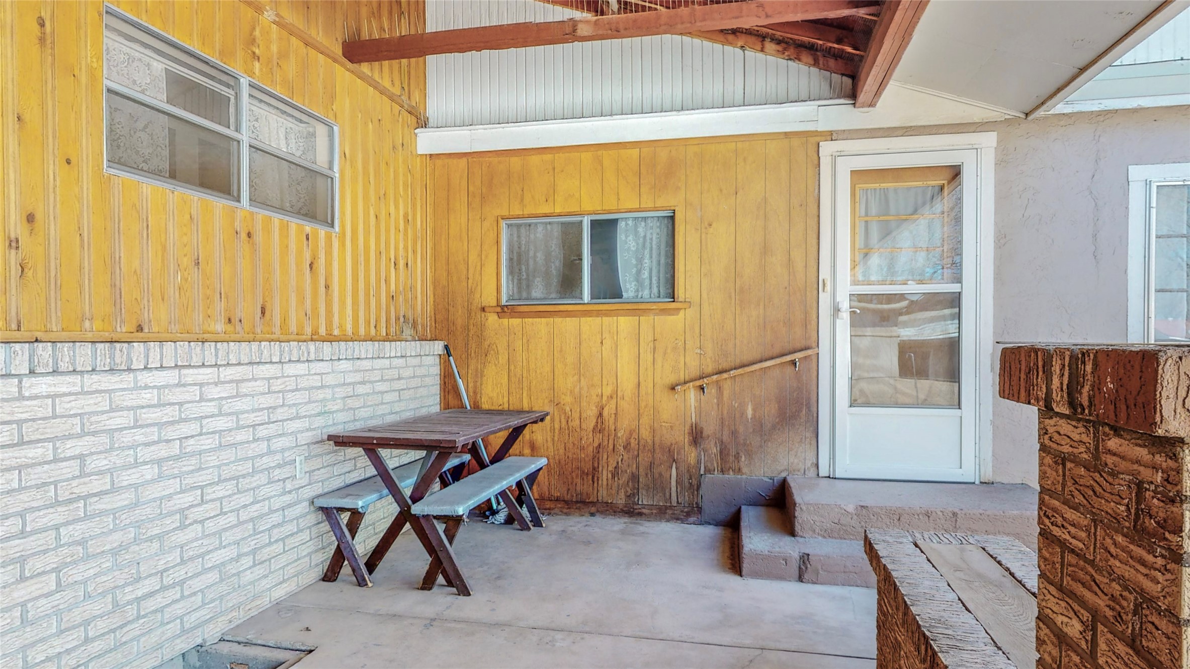 1022 Tilden