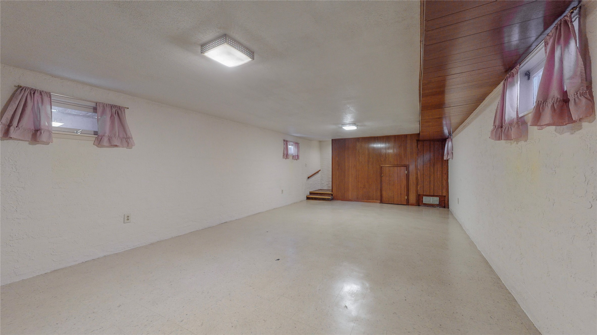 1022 Tilden