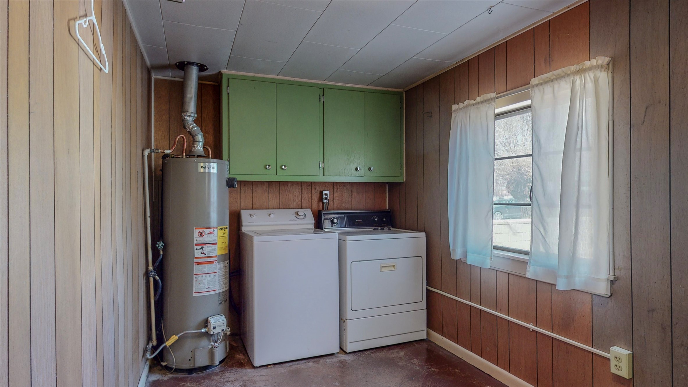 1022 Tilden