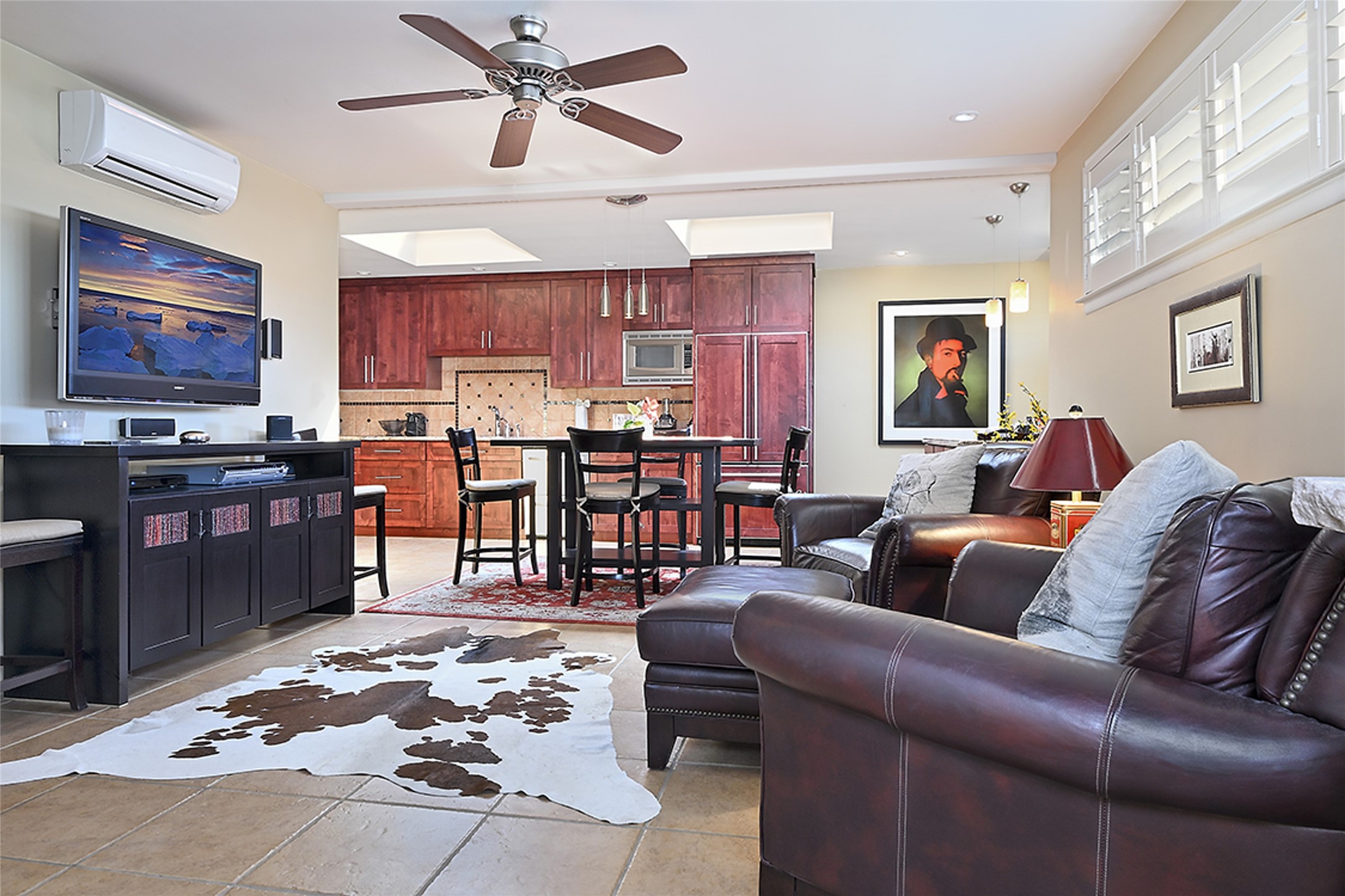 805 Faldas De La Sierra