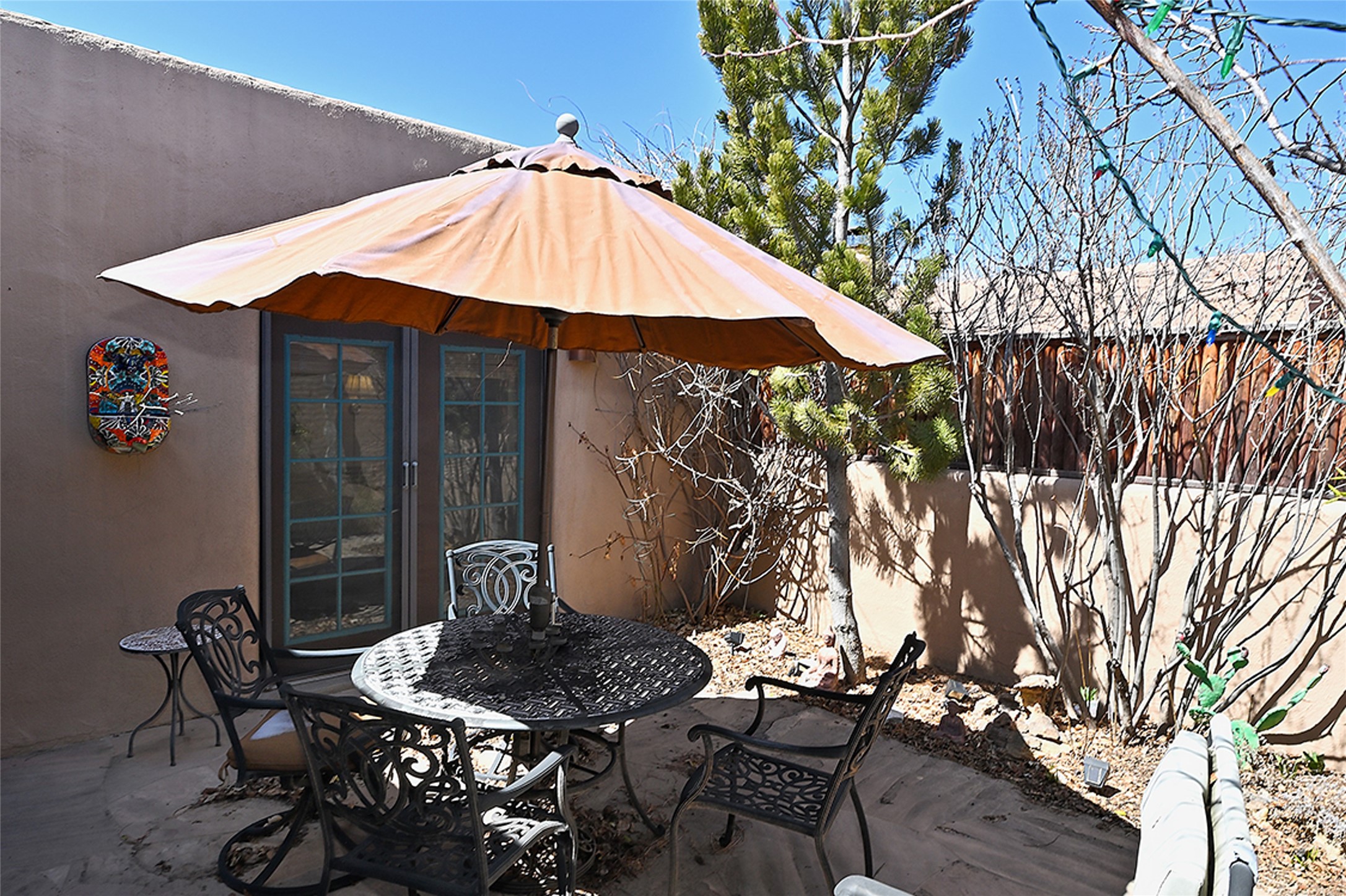 805 Faldas De La Sierra