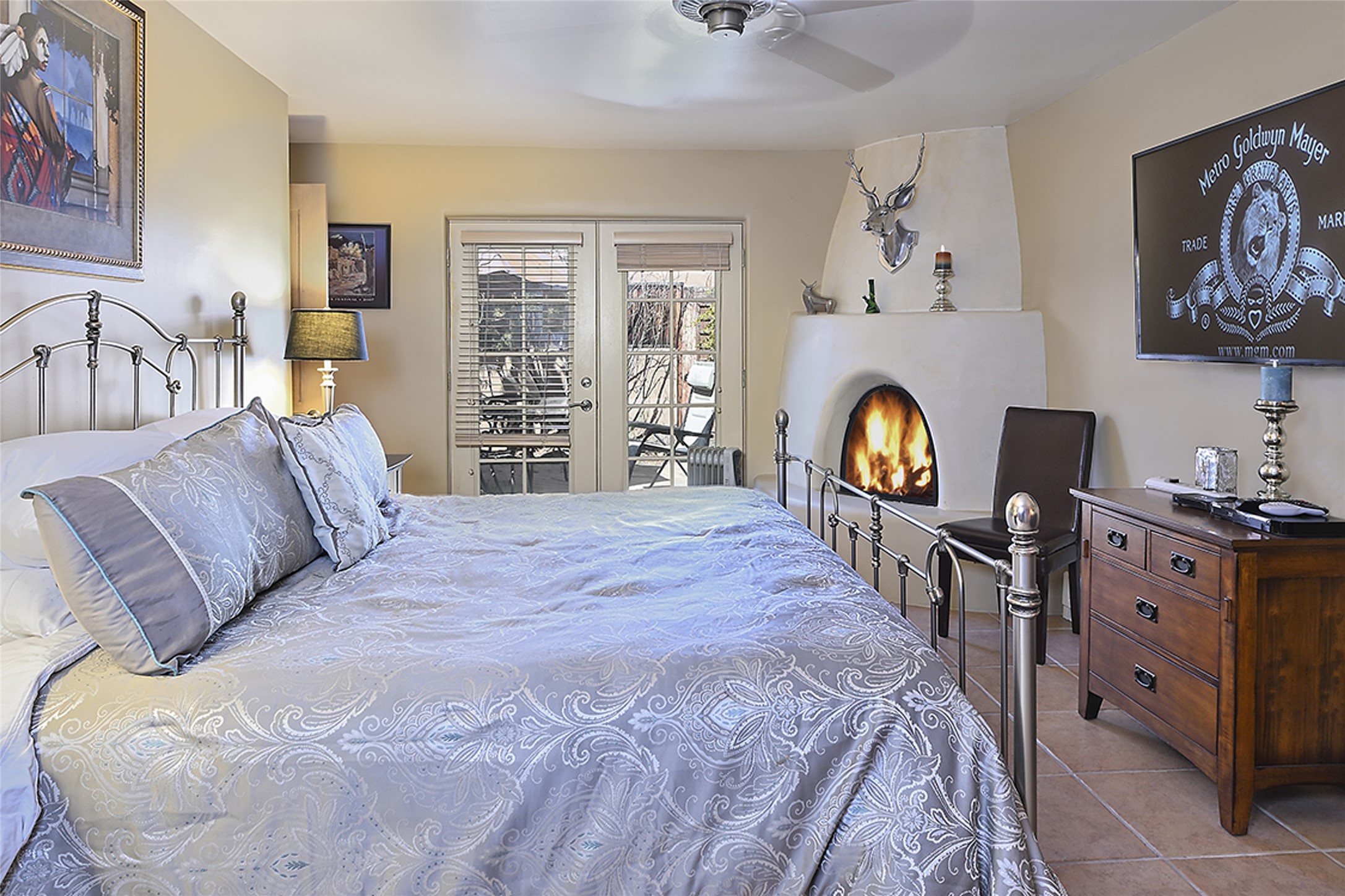 805 Faldas De La Sierra