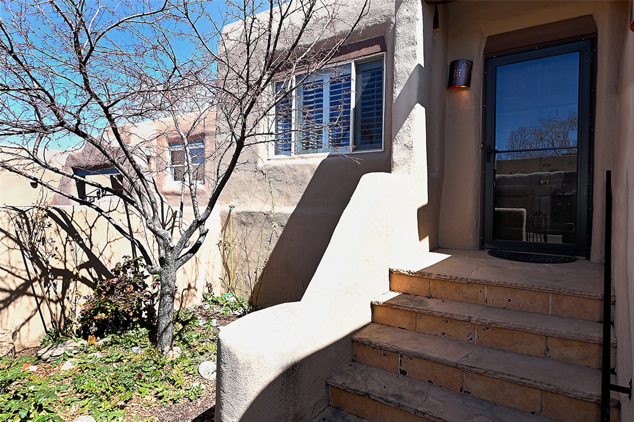 805 Faldas De La Sierra