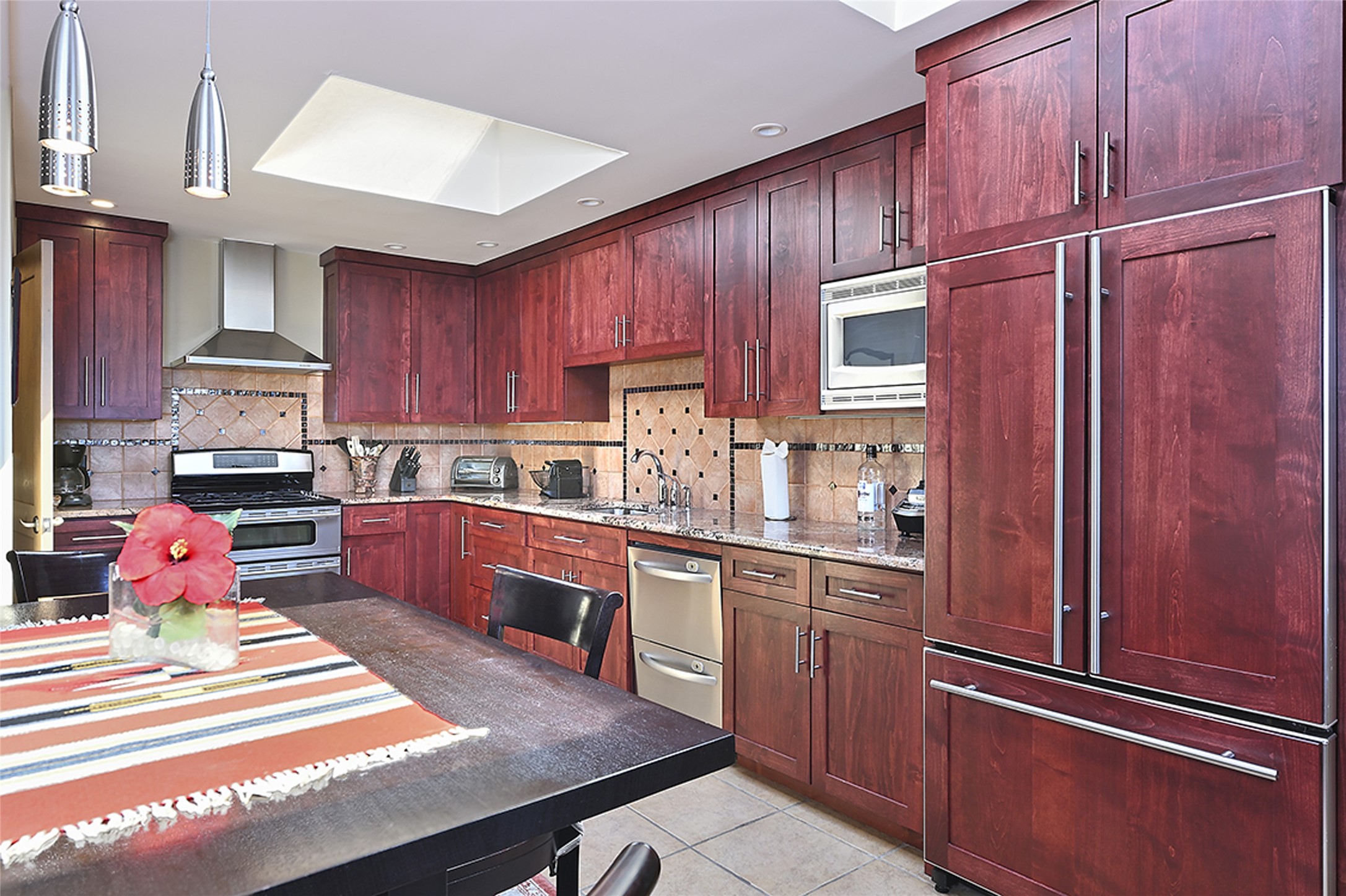 805 Faldas De La Sierra