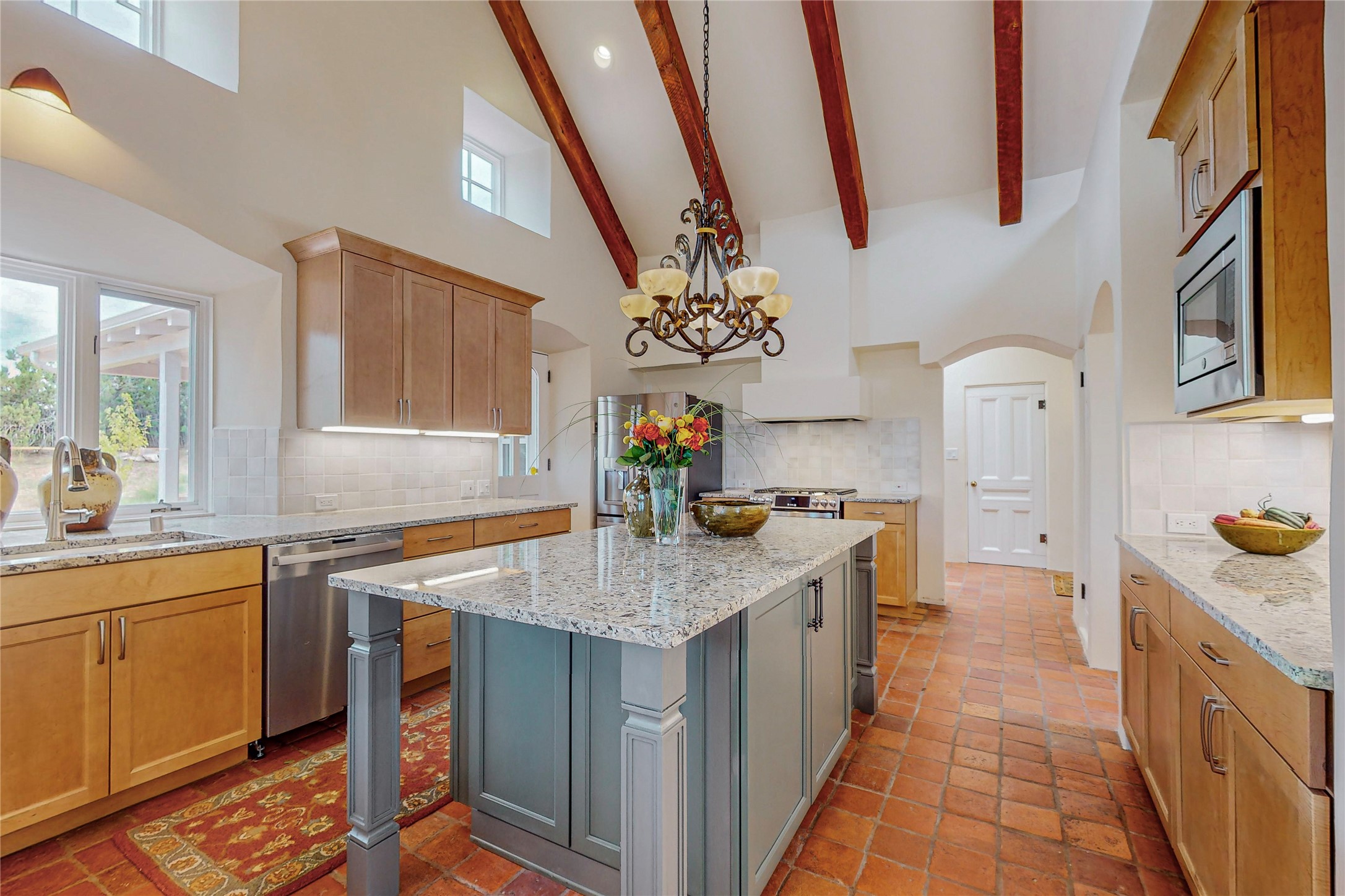 3172 Vista Sandia