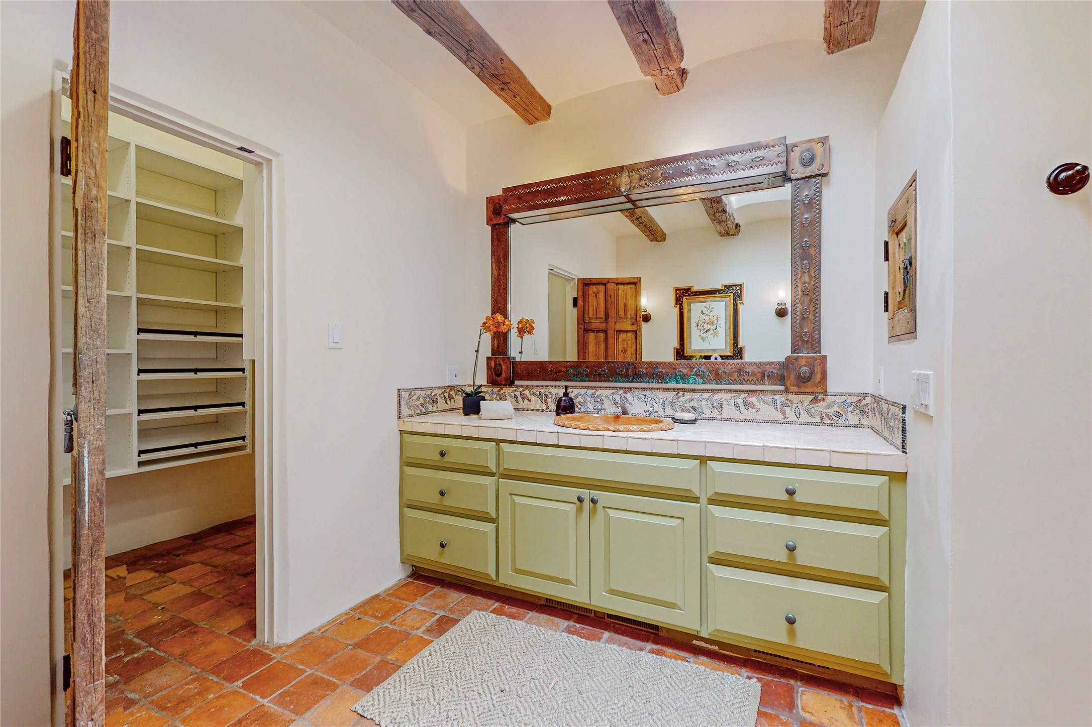 3172 Vista Sandia