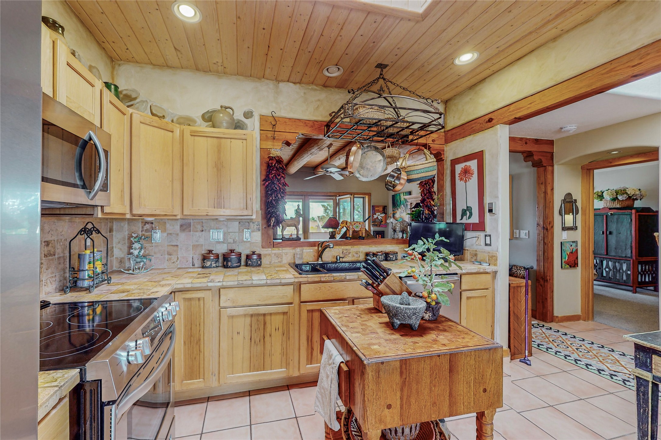 6 Demora Road
