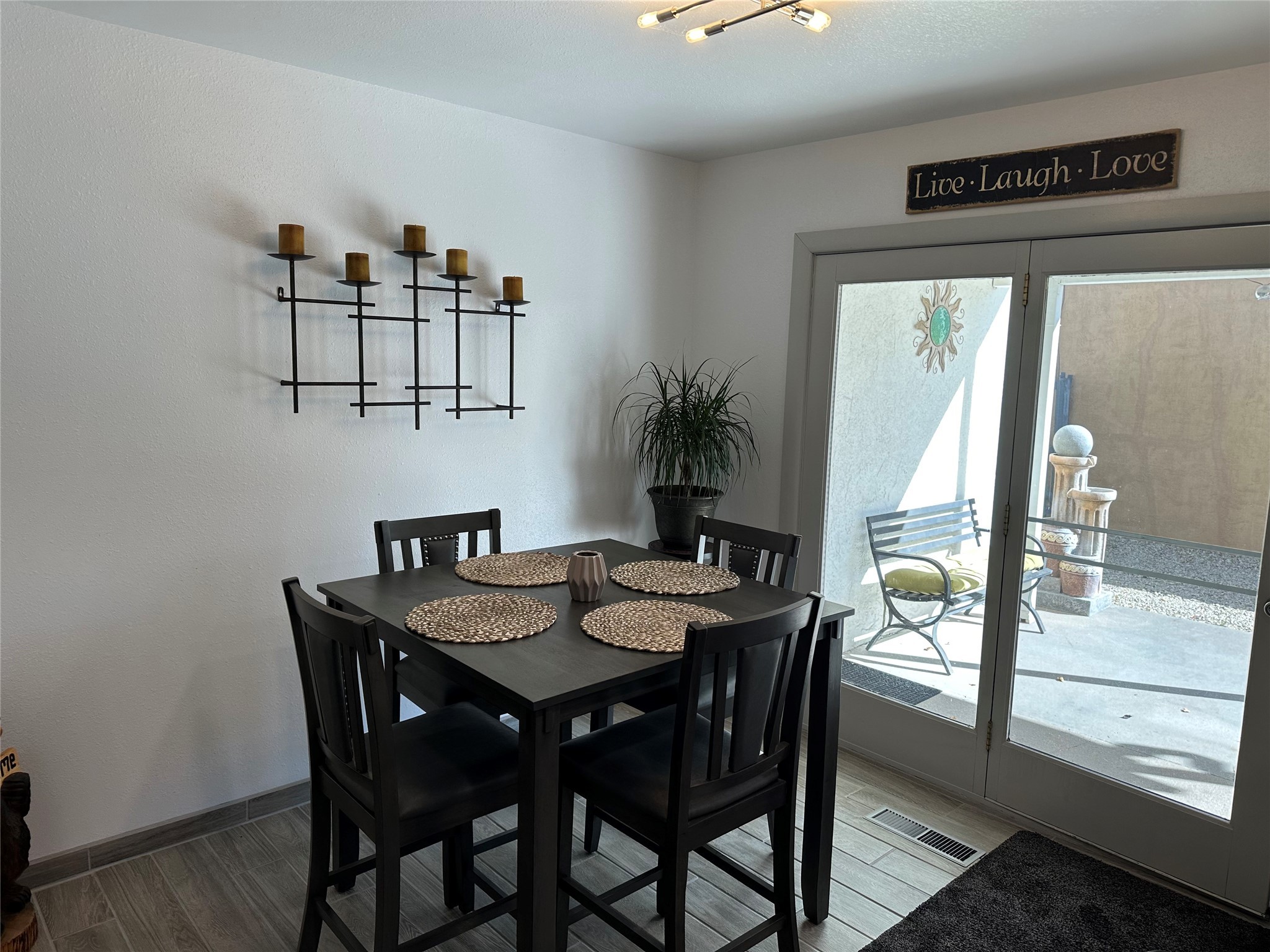 347 Ridgecrest