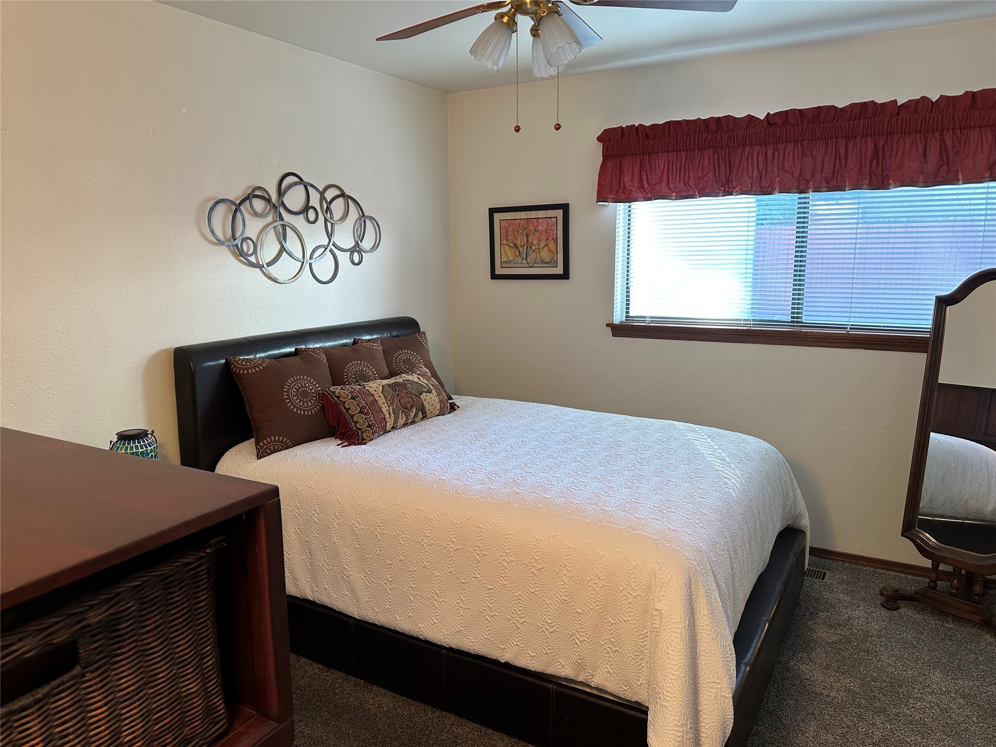347 Ridgecrest