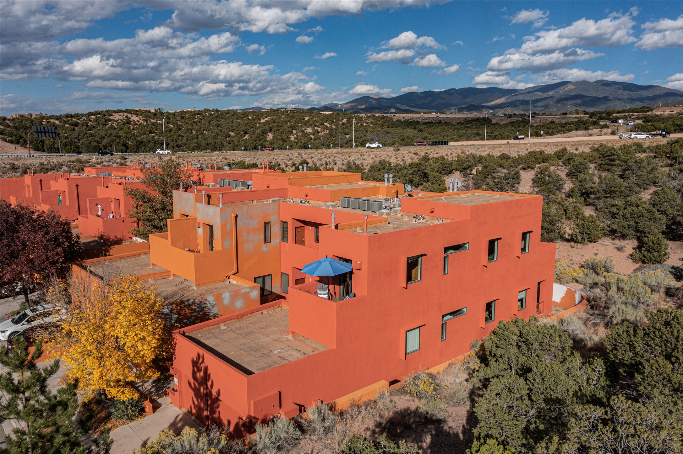 604 Avenida Villa Hermosa 201