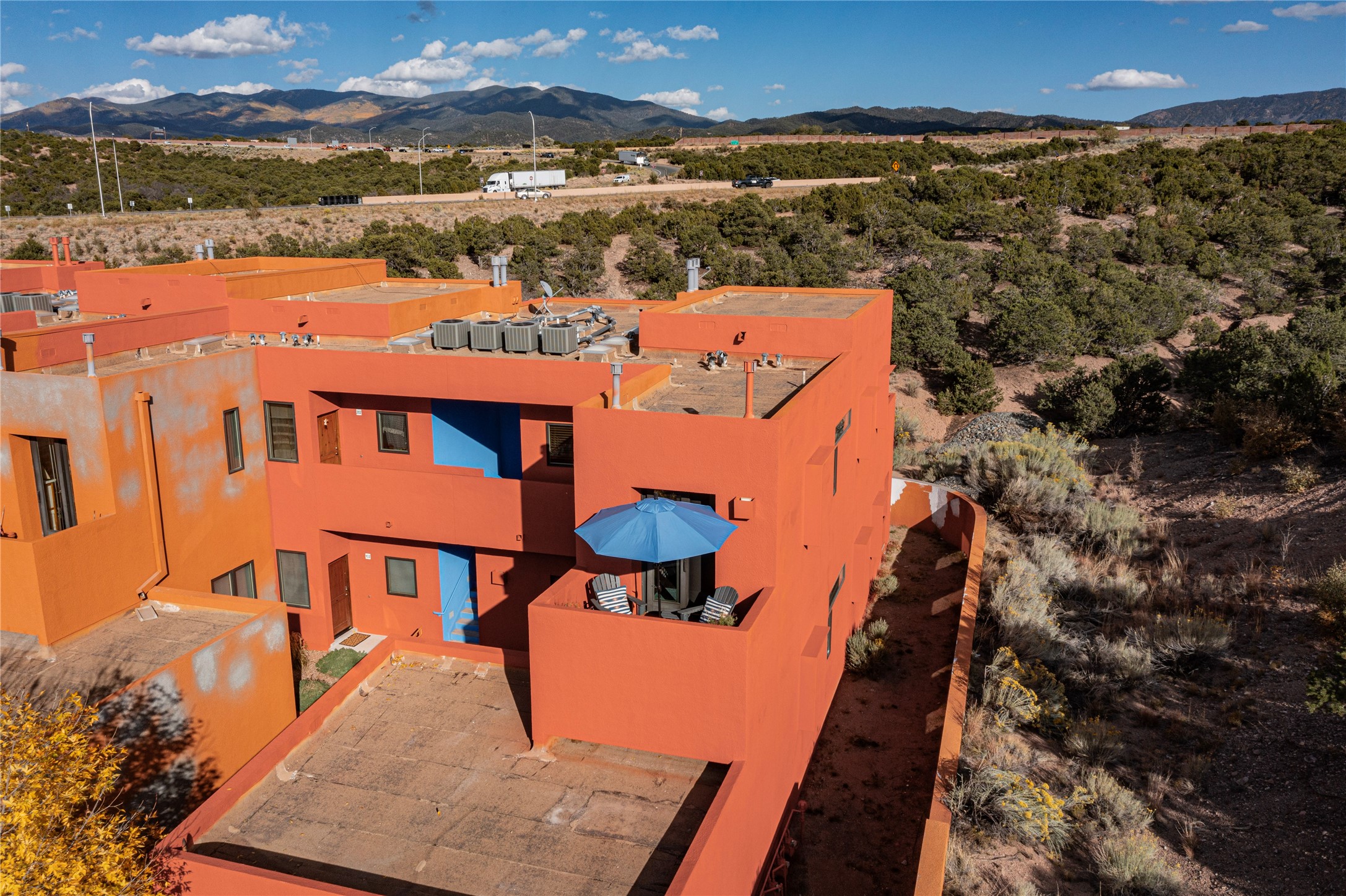 604 Avenida Villa Hermosa 201