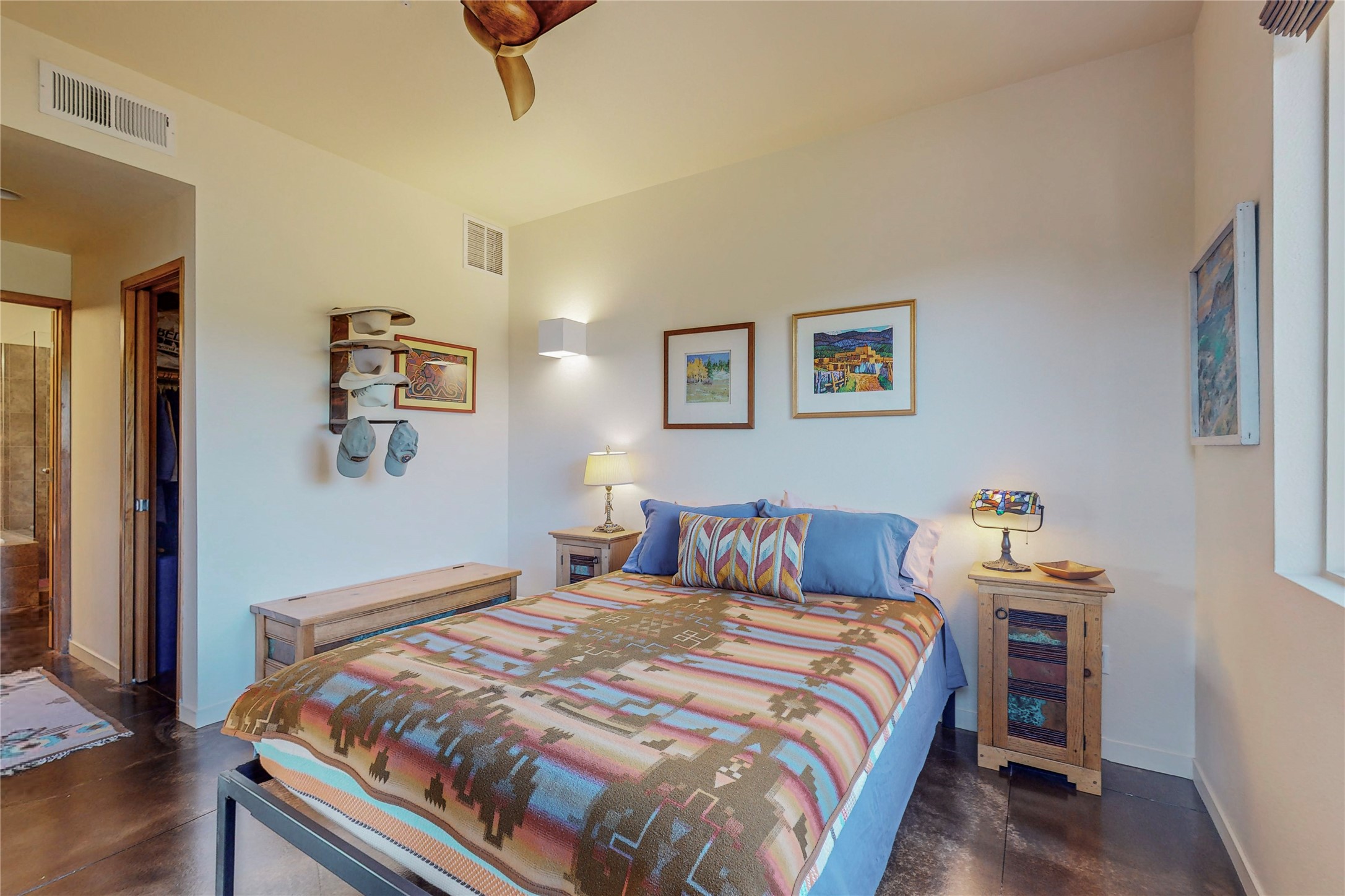 604 Avenida Villa Hermosa 201