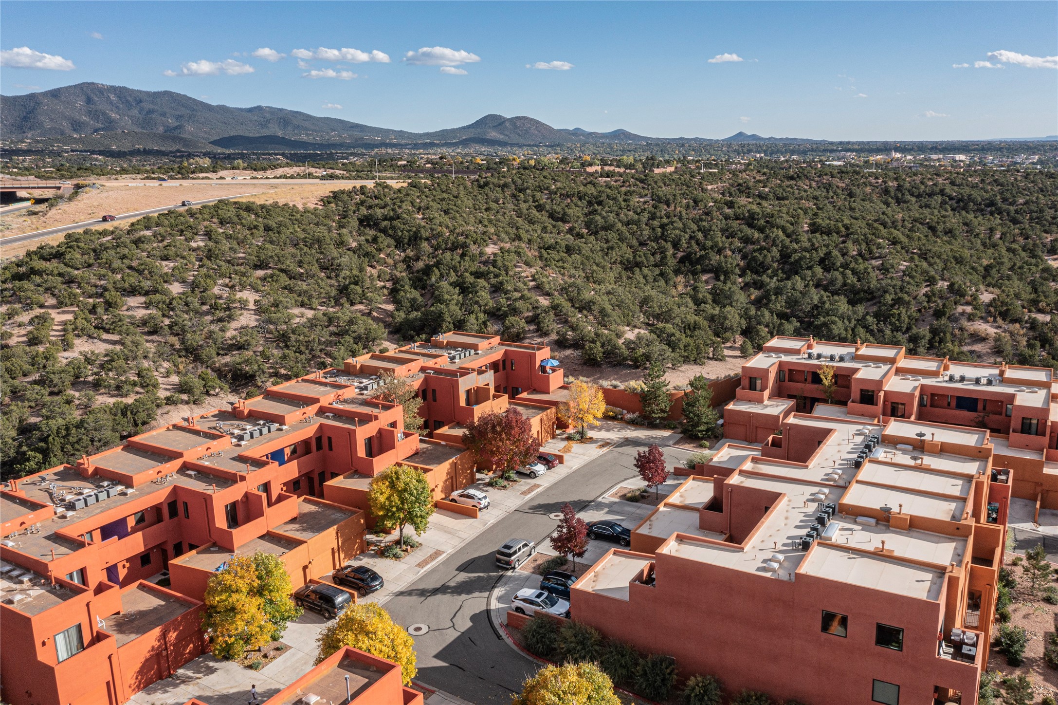 604 Avenida Villa Hermosa 201