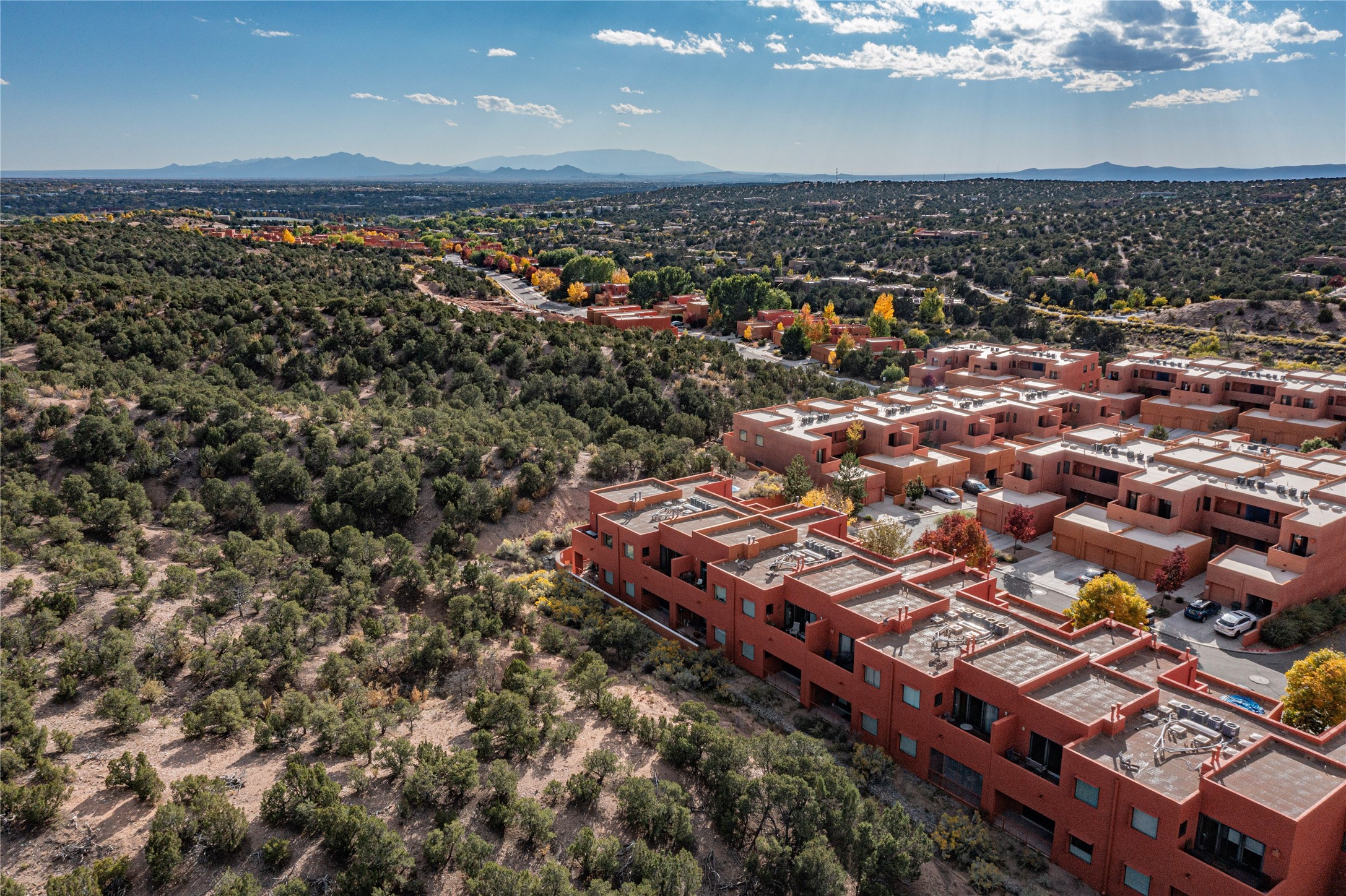 604 Avenida Villa Hermosa 201