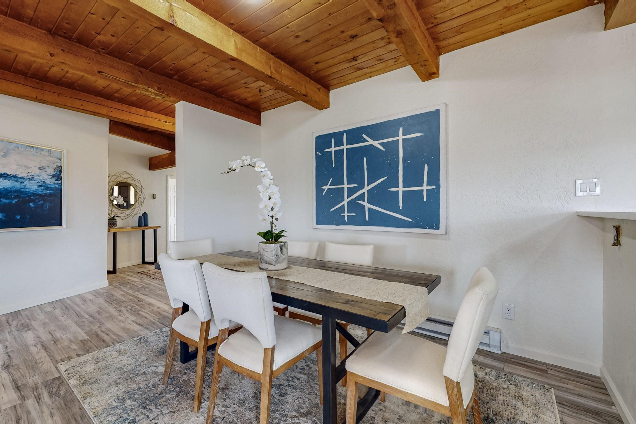 6332 Calle Vencejo