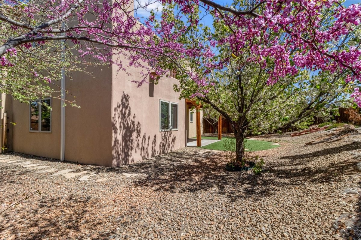3221 Casa Rinconada